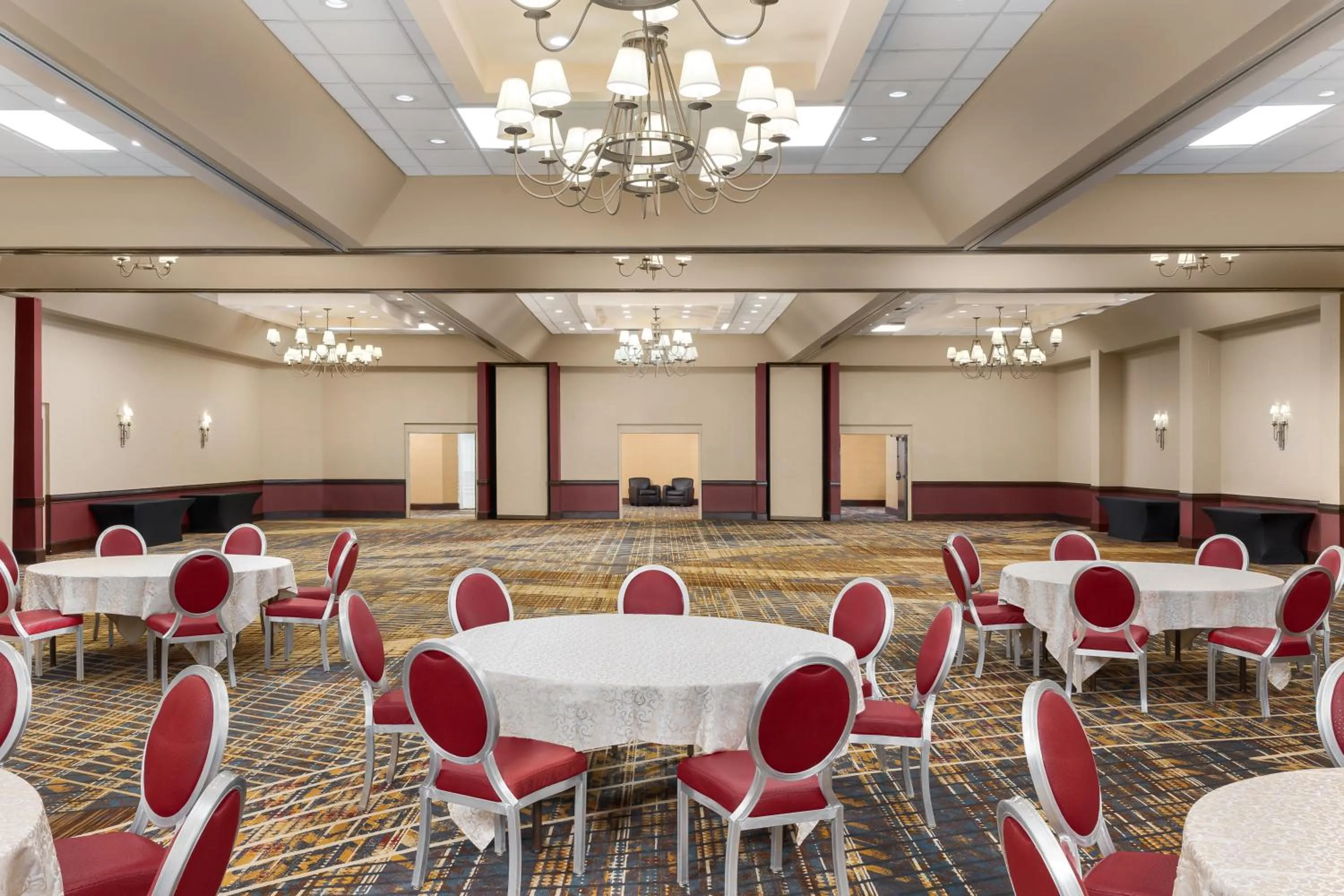Meeting/conference room in DoubleTree by Hilton Cincinnati Airport