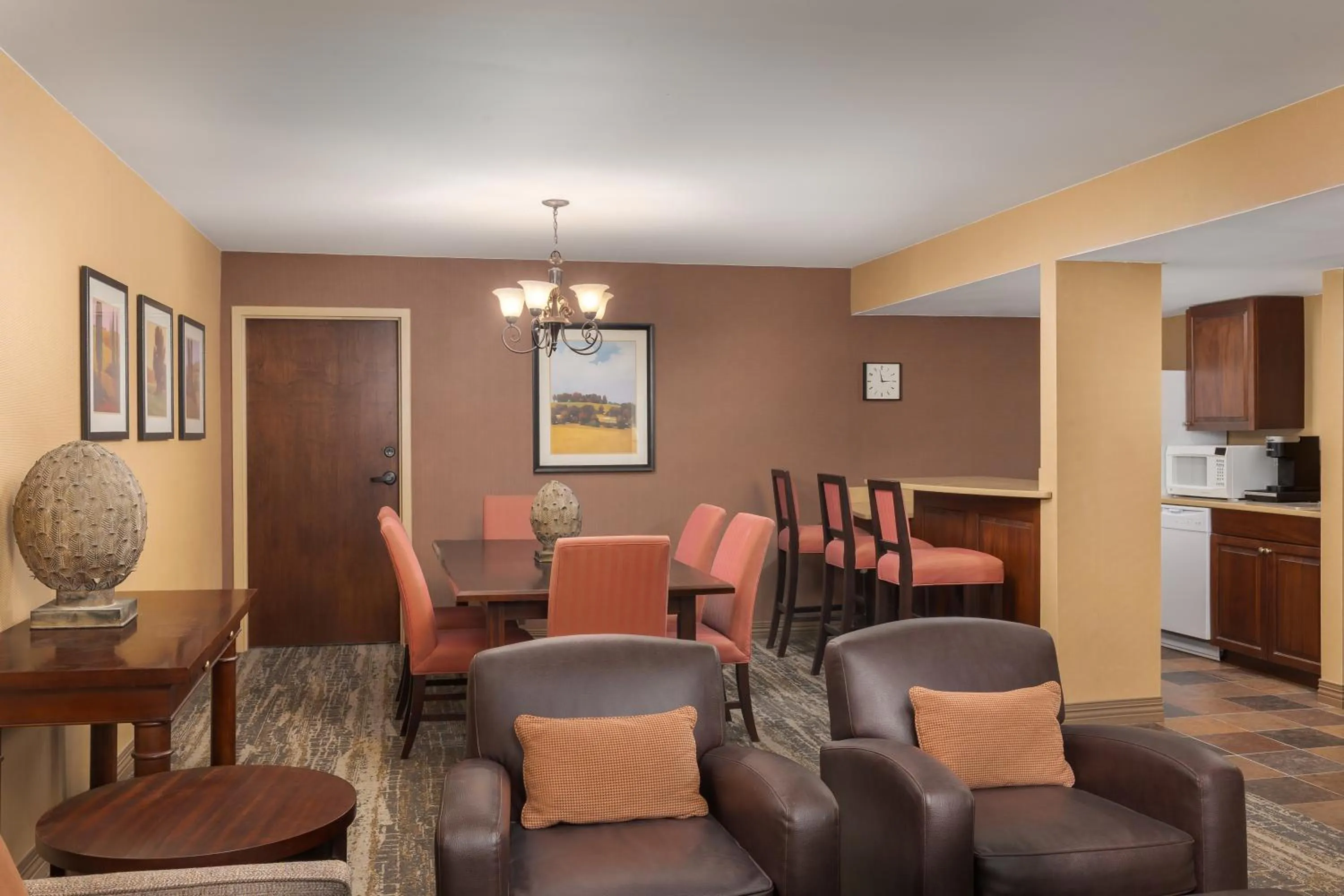 Bedroom in DoubleTree by Hilton Cincinnati Airport