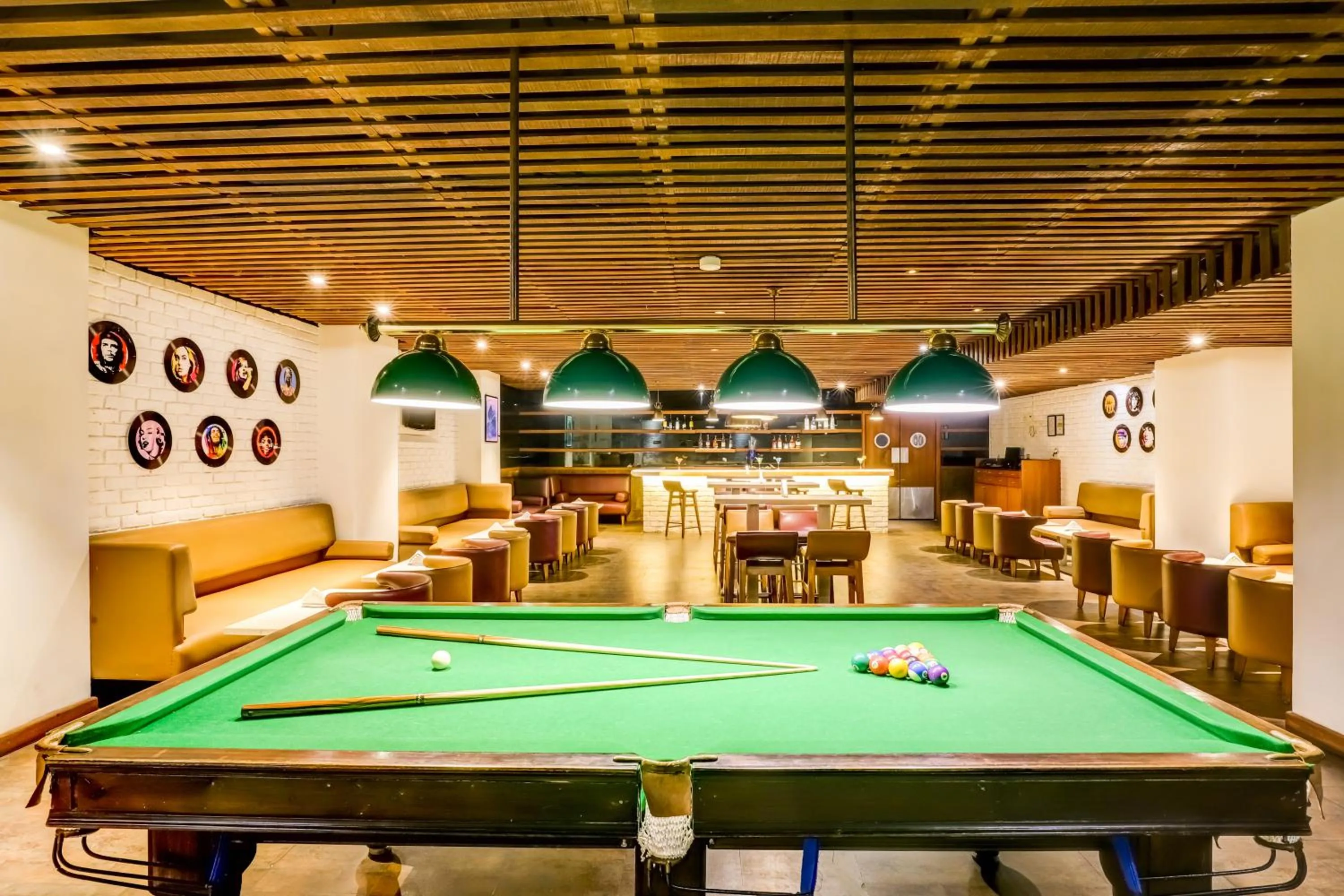 Lounge or bar in Lemon Tree Hotel Electronics City