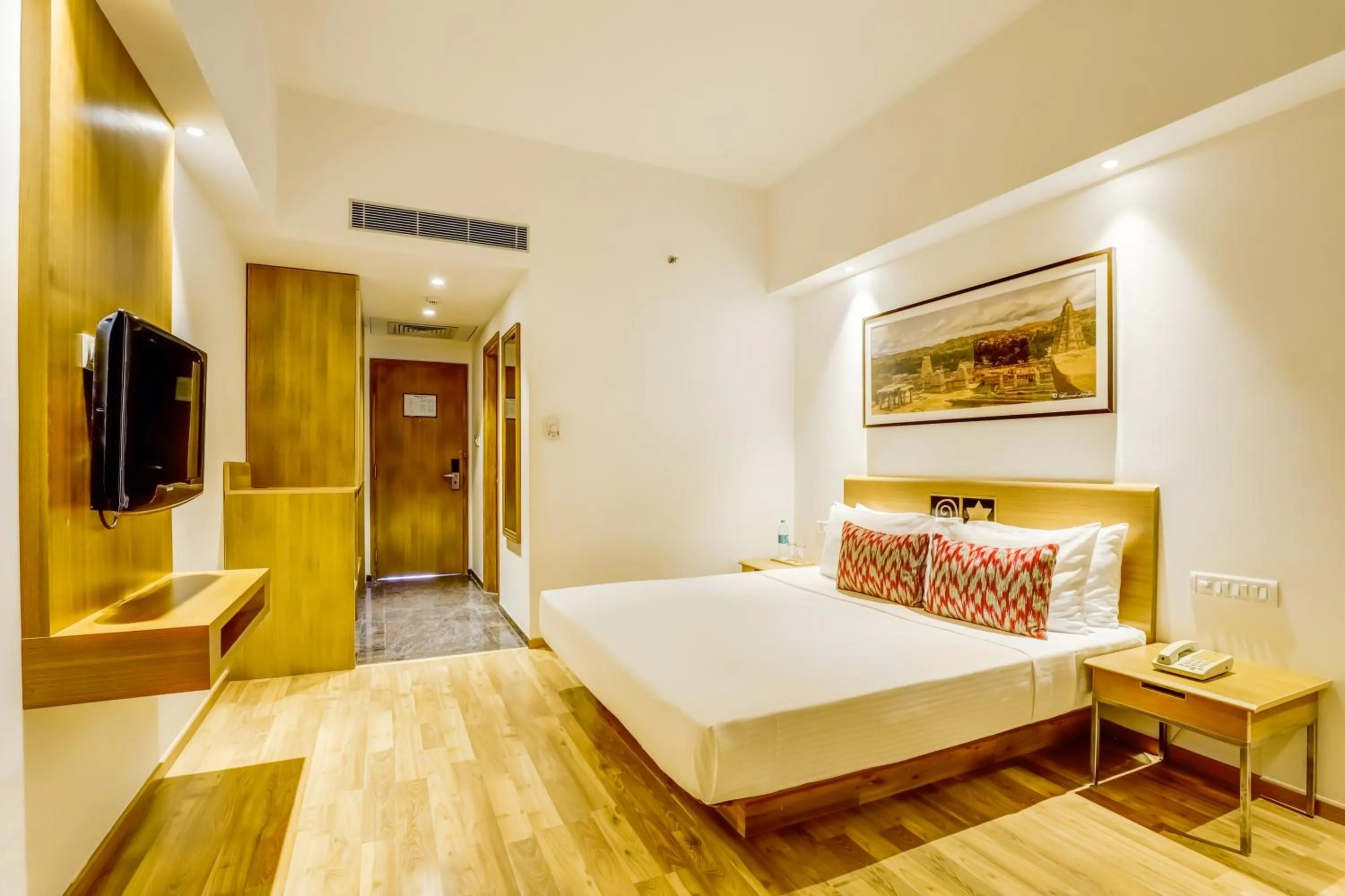 Bed in Lemon Tree Hotel Electronics City