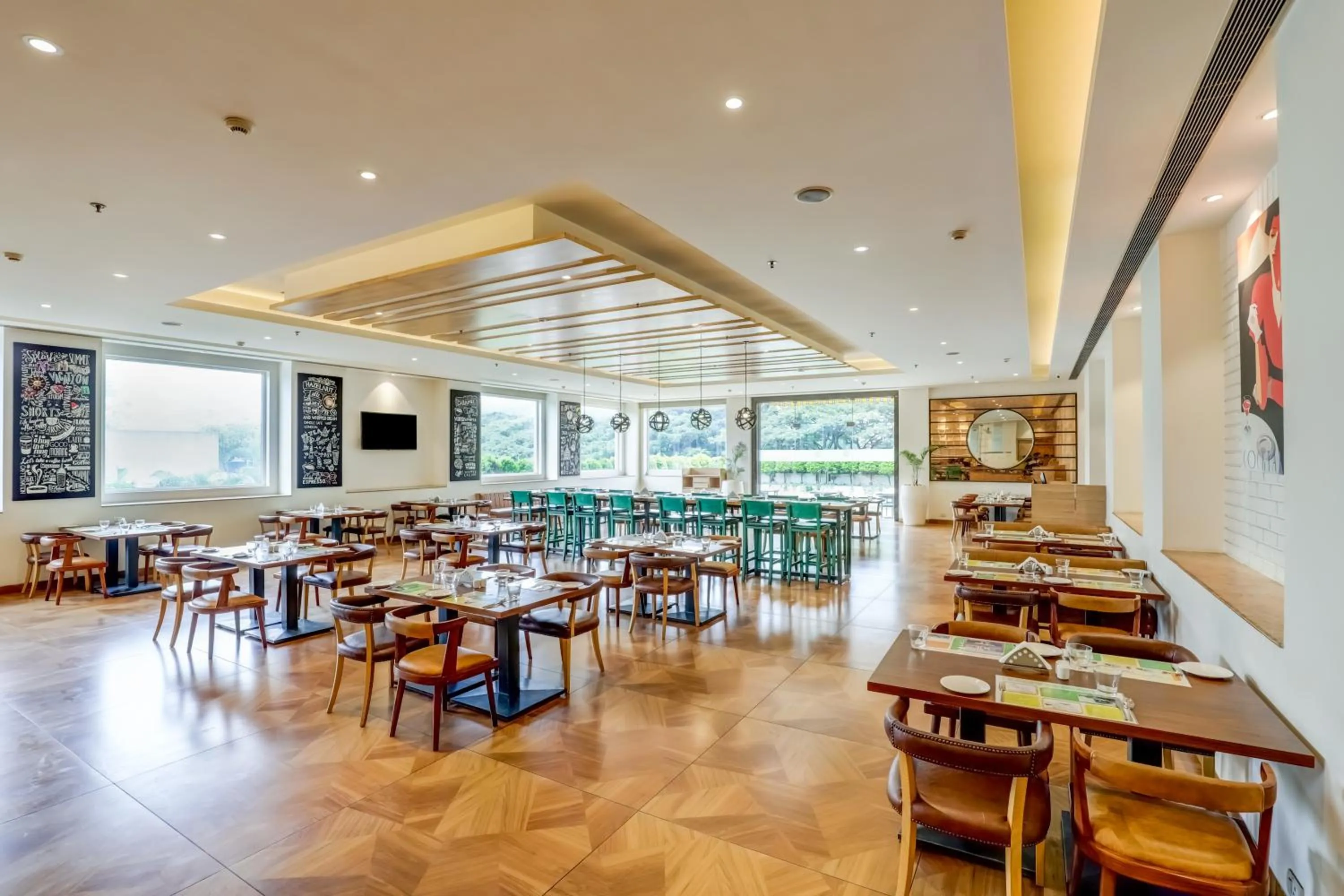 Restaurant/places to eat in Lemon Tree Hotel Electronics City