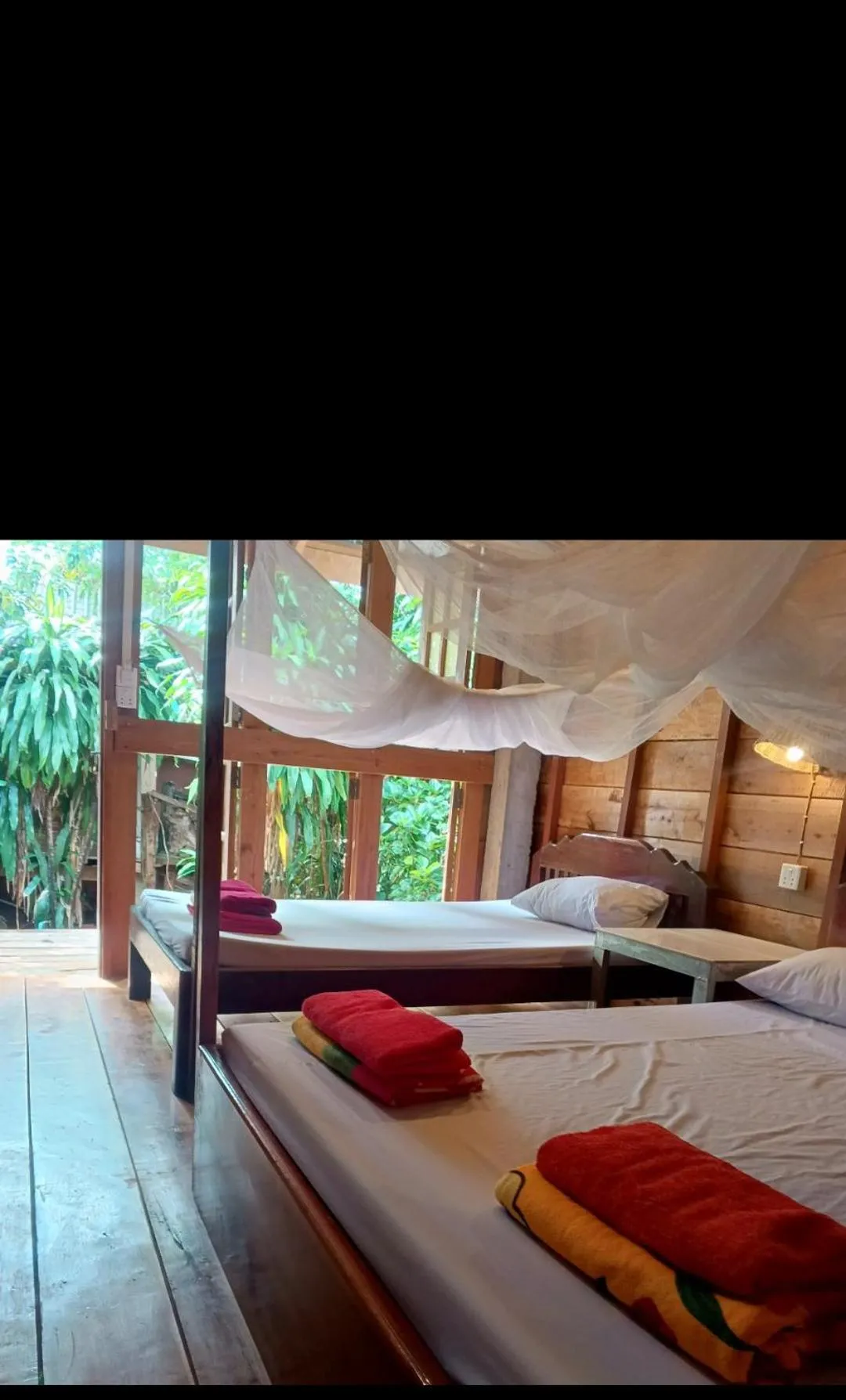 Triple Room with Balcony in FamilyHouse & Trekking