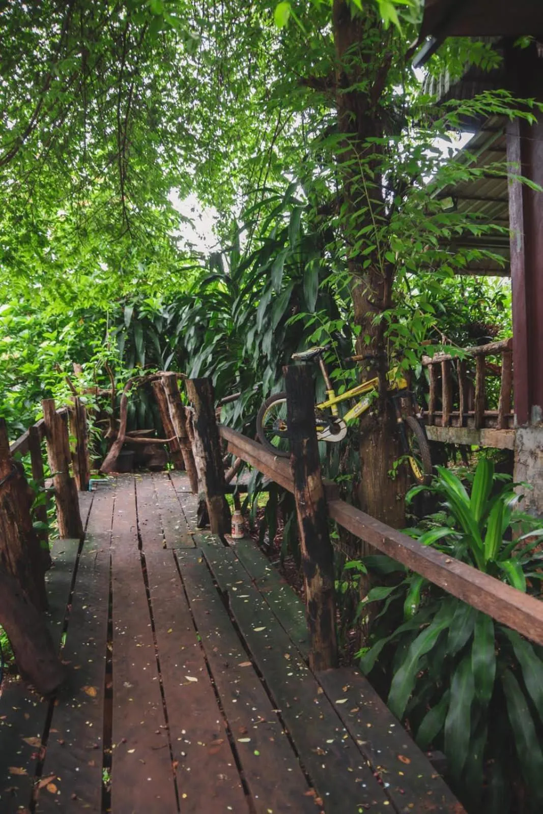 Triple Room with Balcony in FamilyHouse & Trekking