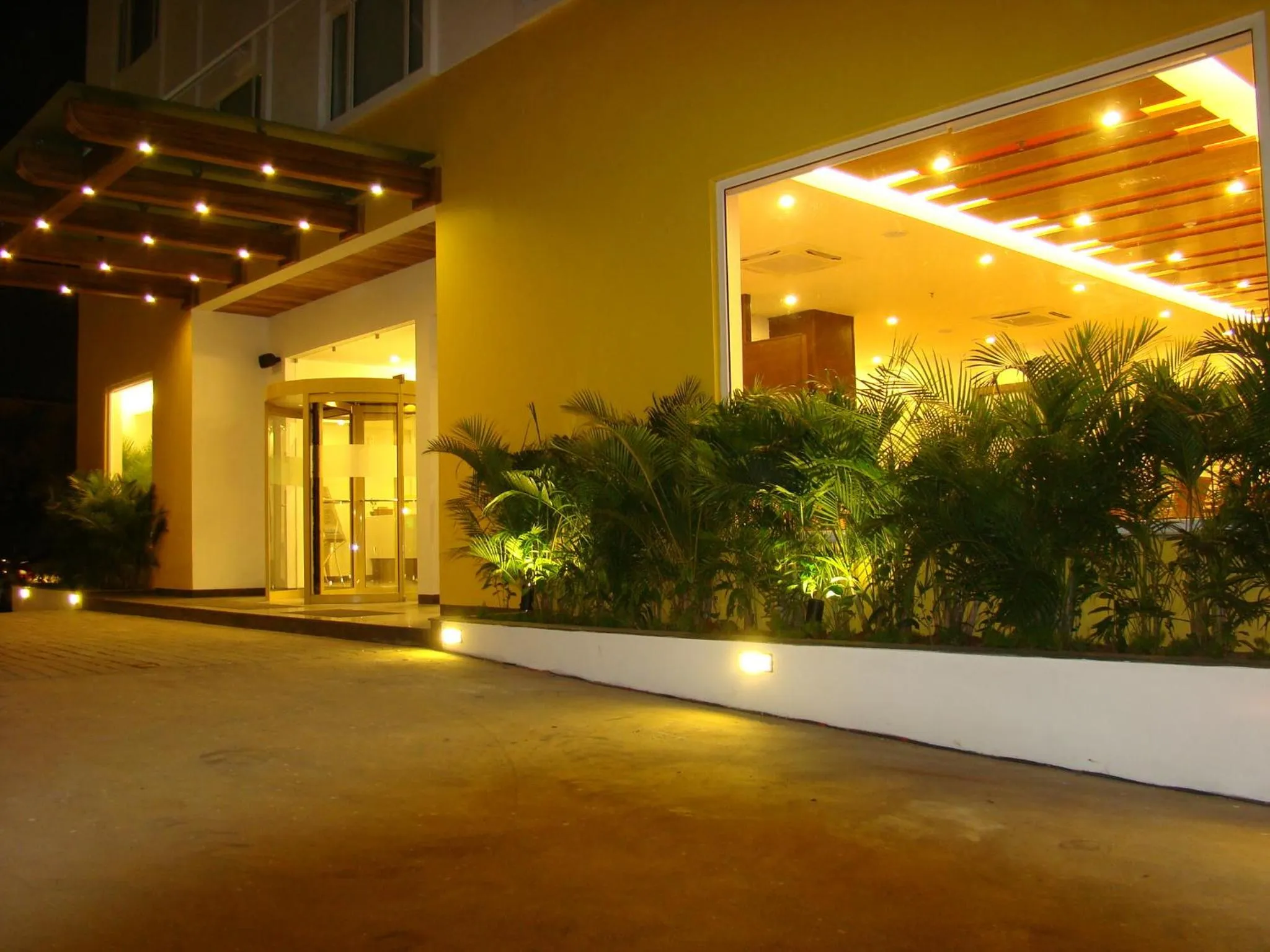 Facade/entrance in Lemon Tree Hotel Chennai
