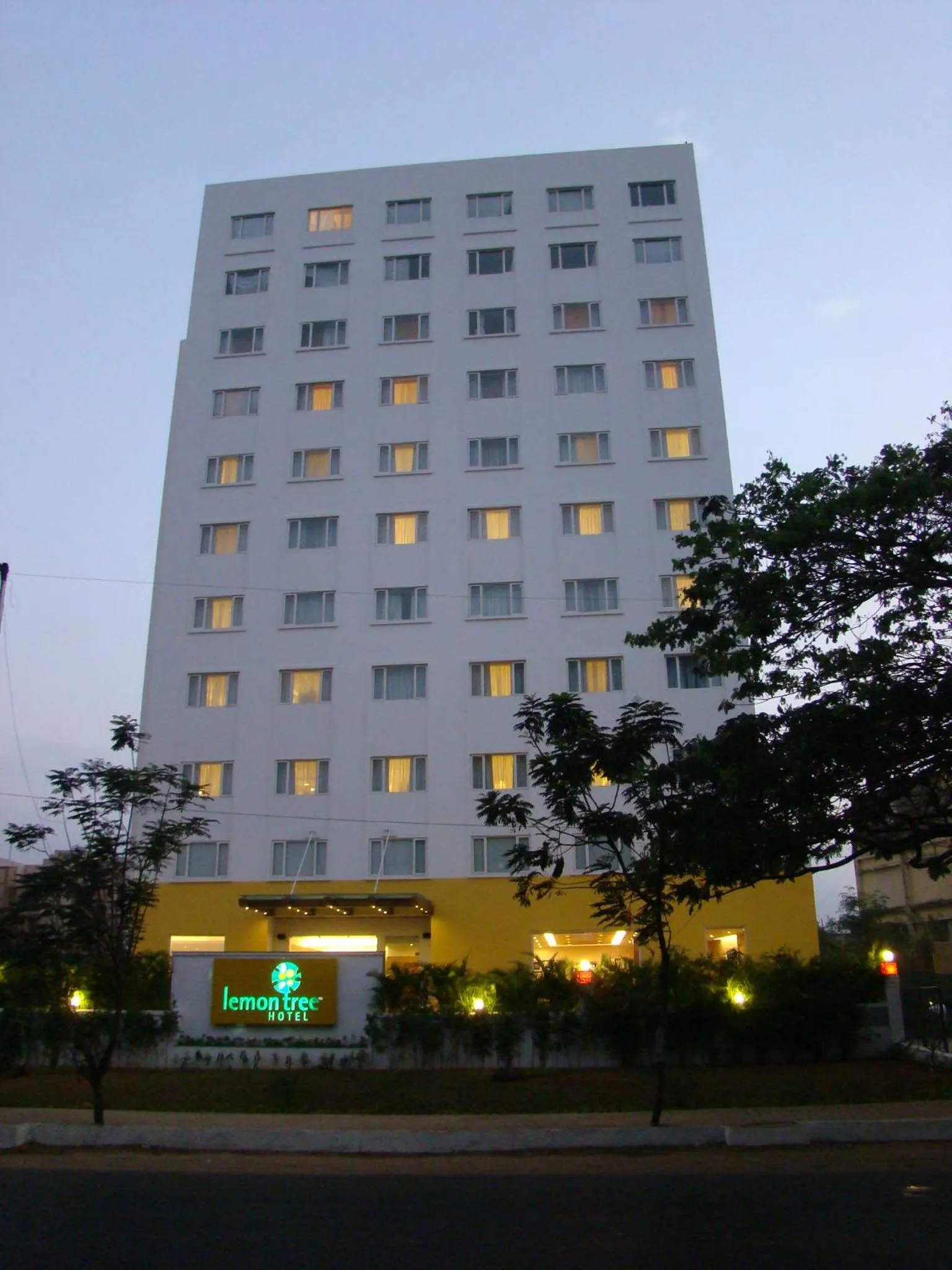 Facade/entrance in Lemon Tree Hotel Chennai