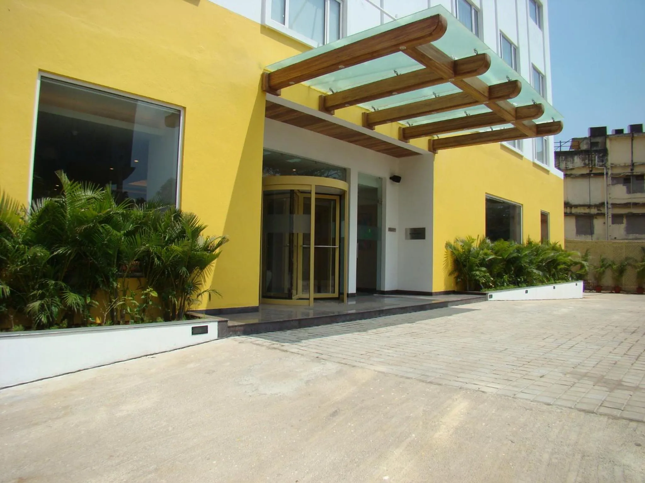 Facade/entrance in Lemon Tree Hotel Chennai
