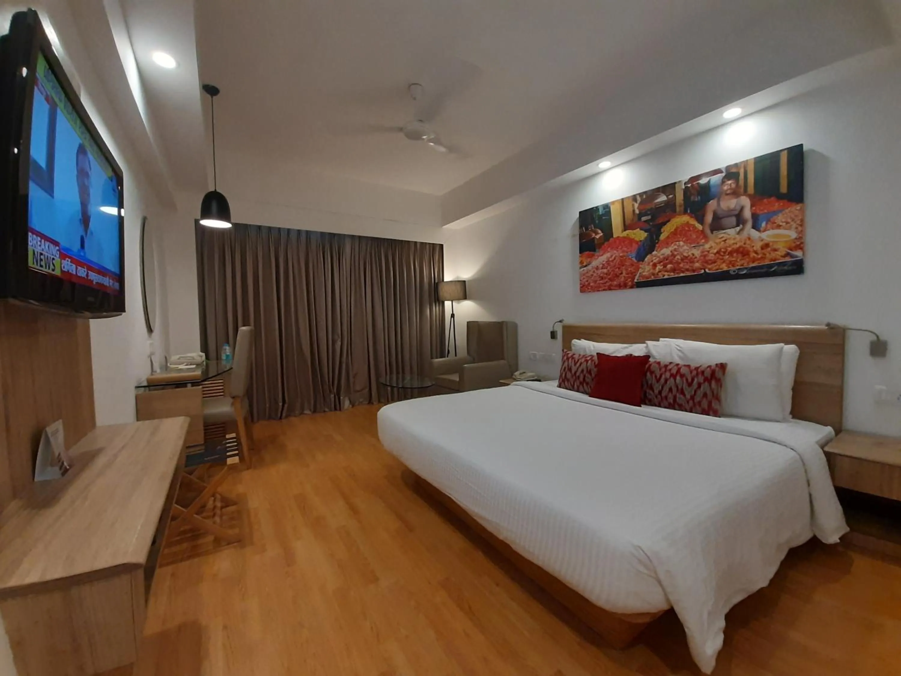 Bedroom, Bed in Lemon Tree Hotel Chennai