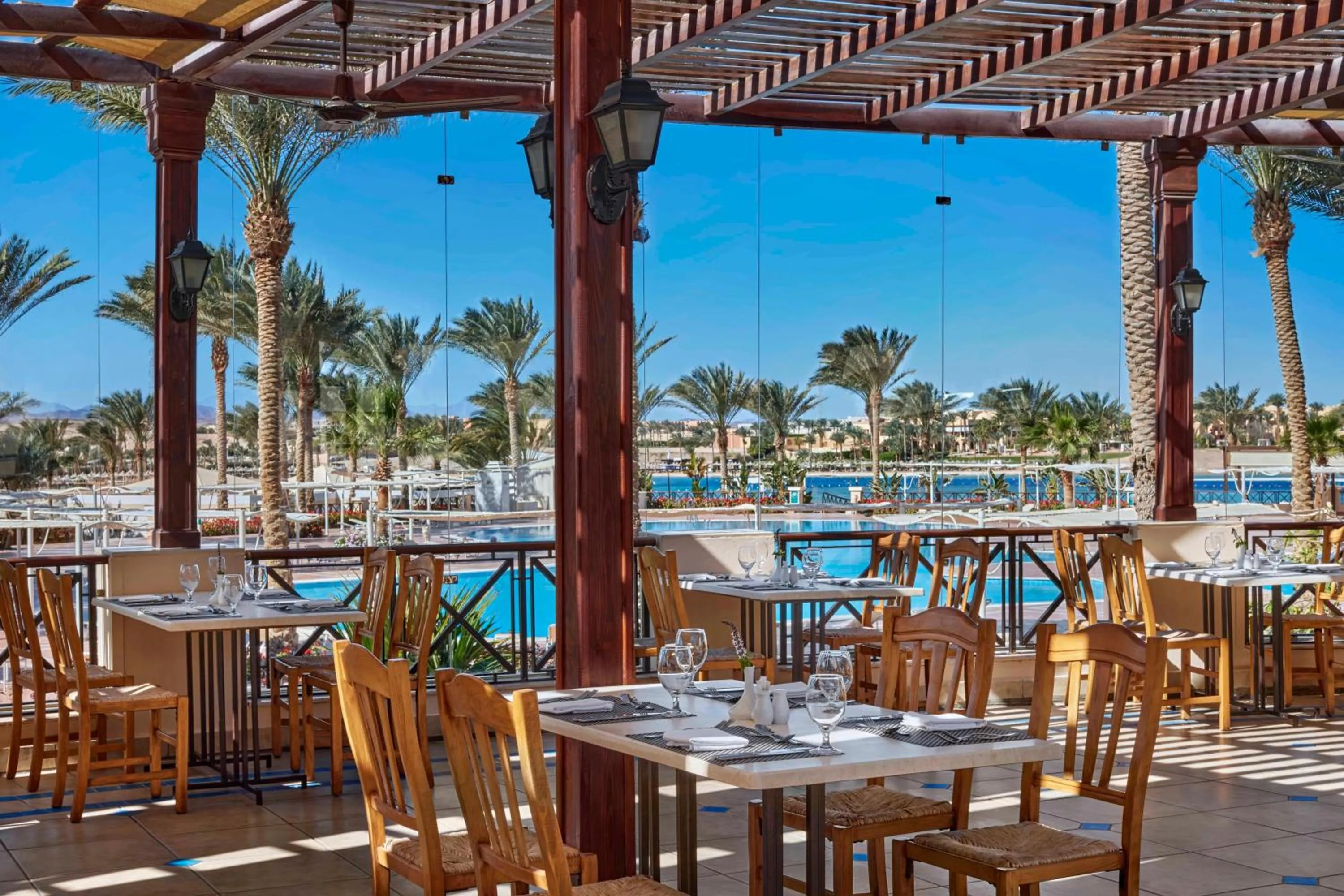 Restaurant/places to eat in JAZ Lamaya Resort