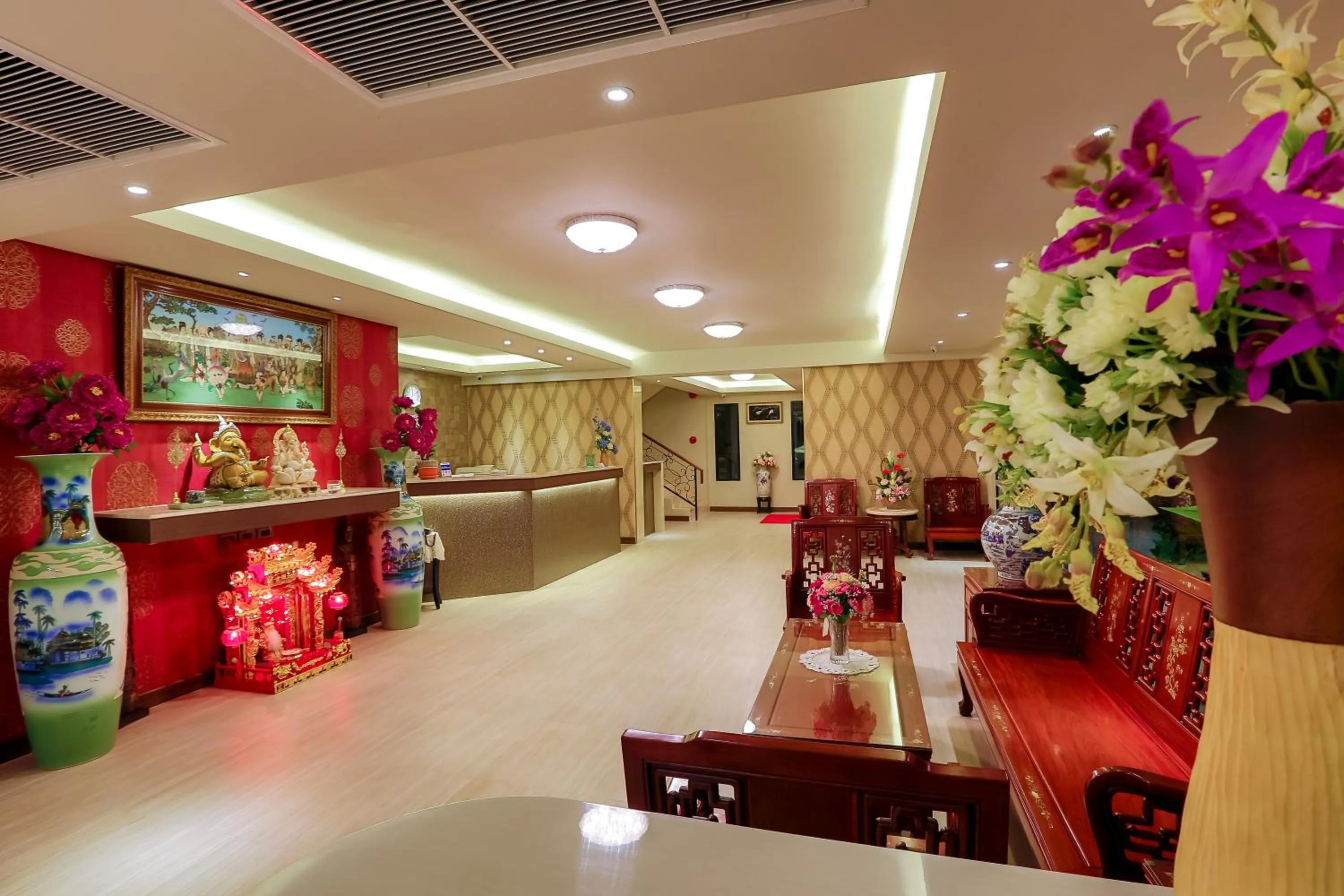 Lobby or reception in Rung Aroon Hotel By Le Siri