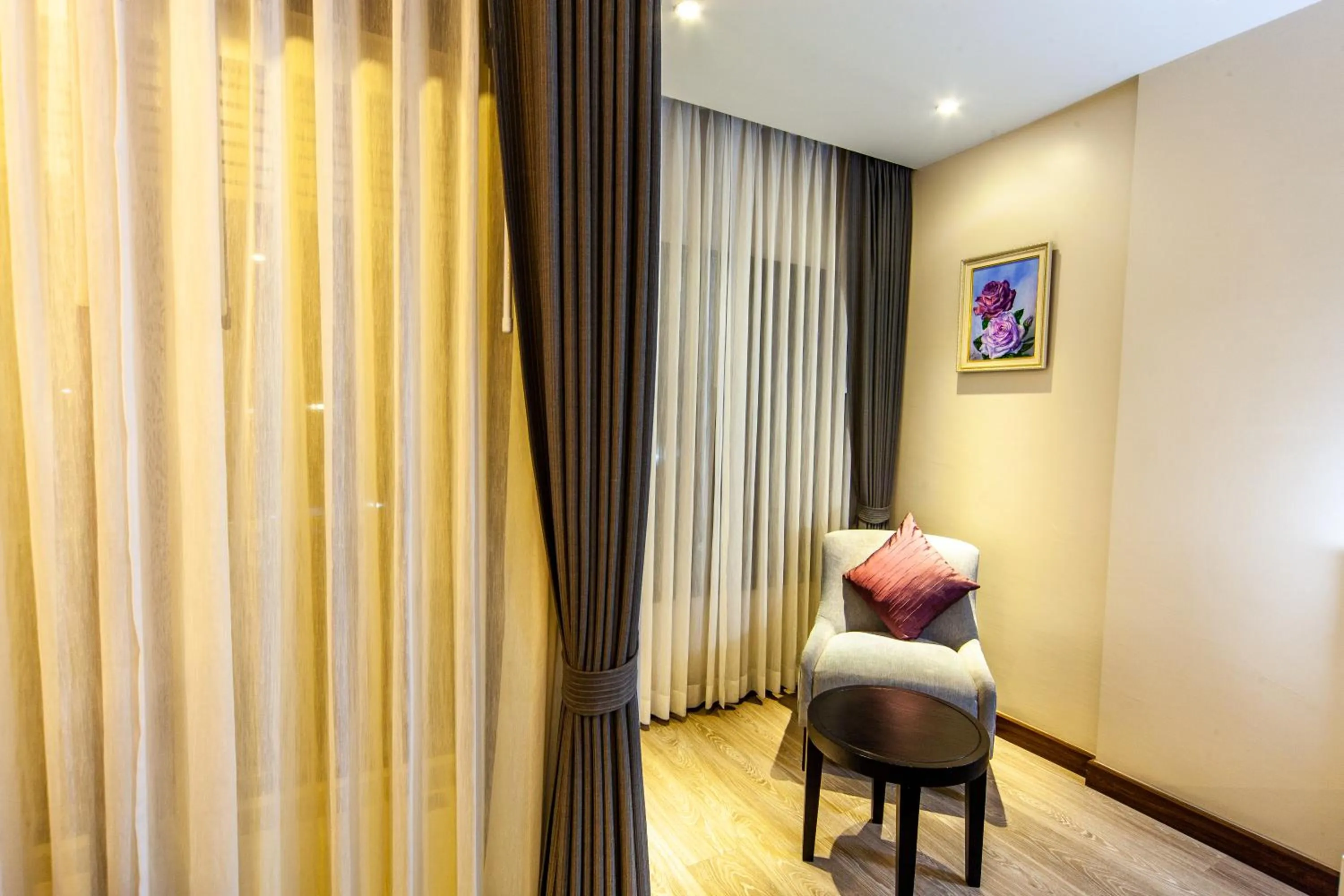 Seating area in Rung Aroon Hotel By Le Siri