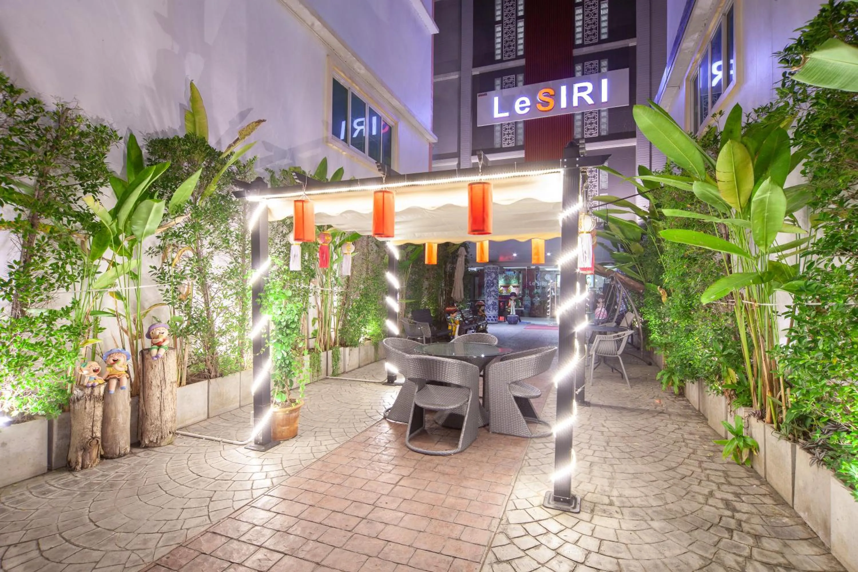 Garden in Rung Aroon Hotel By Le Siri