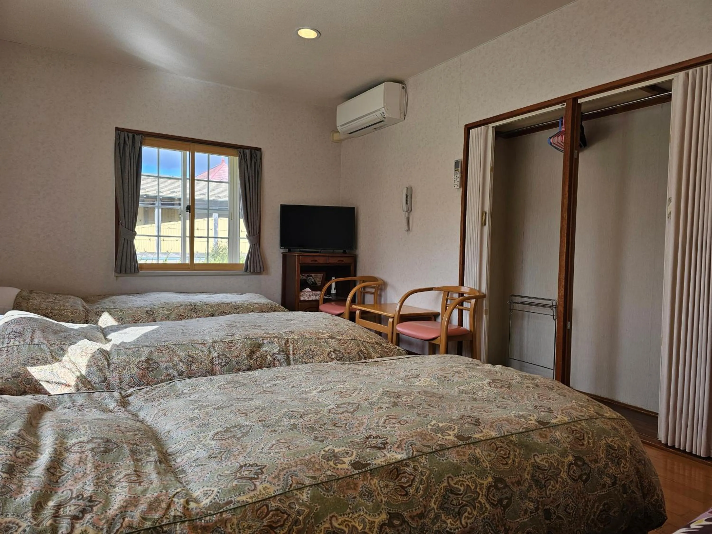 Bed in Pension Avenue