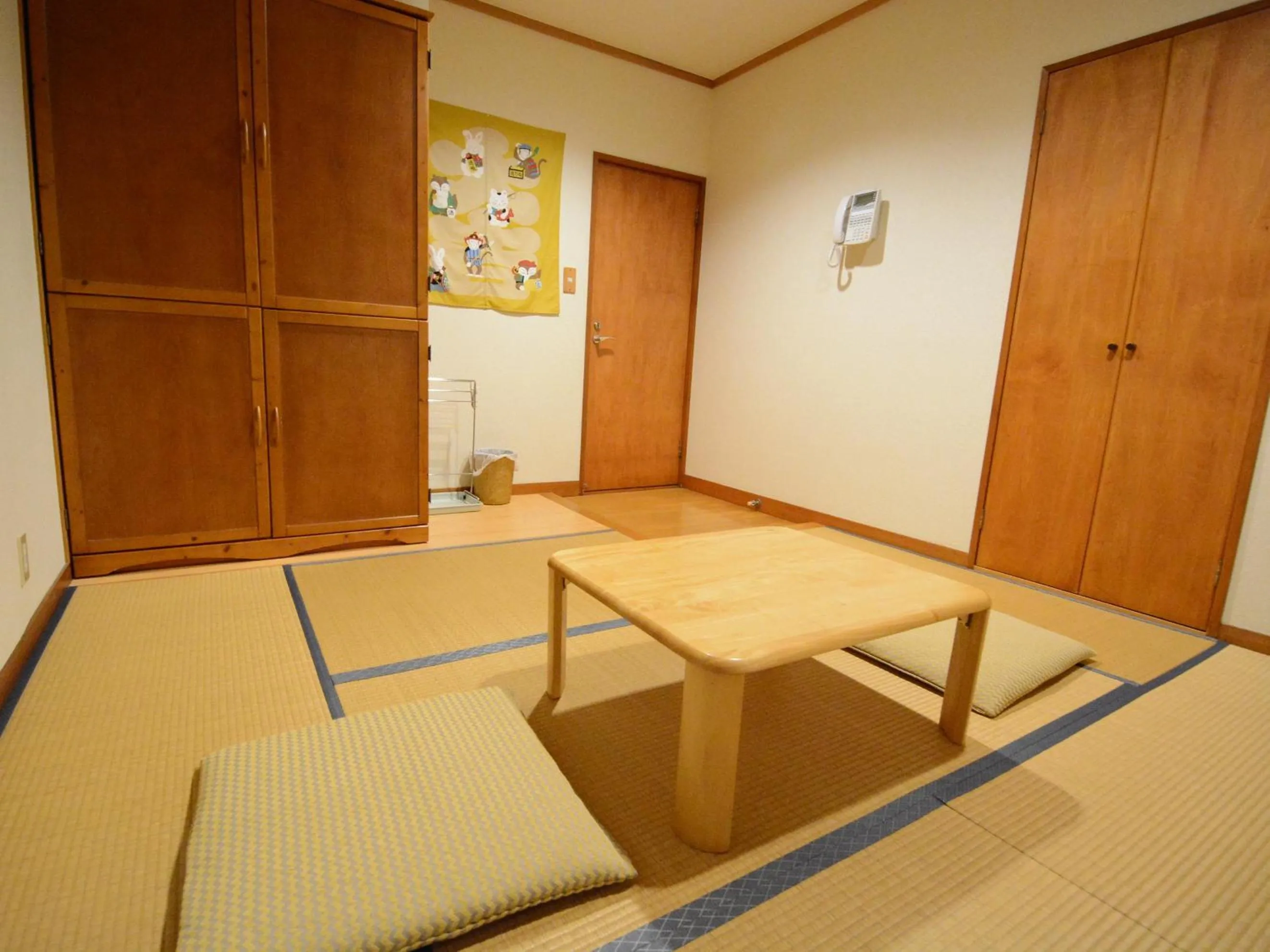 Photo of the whole room in Pension Avenue