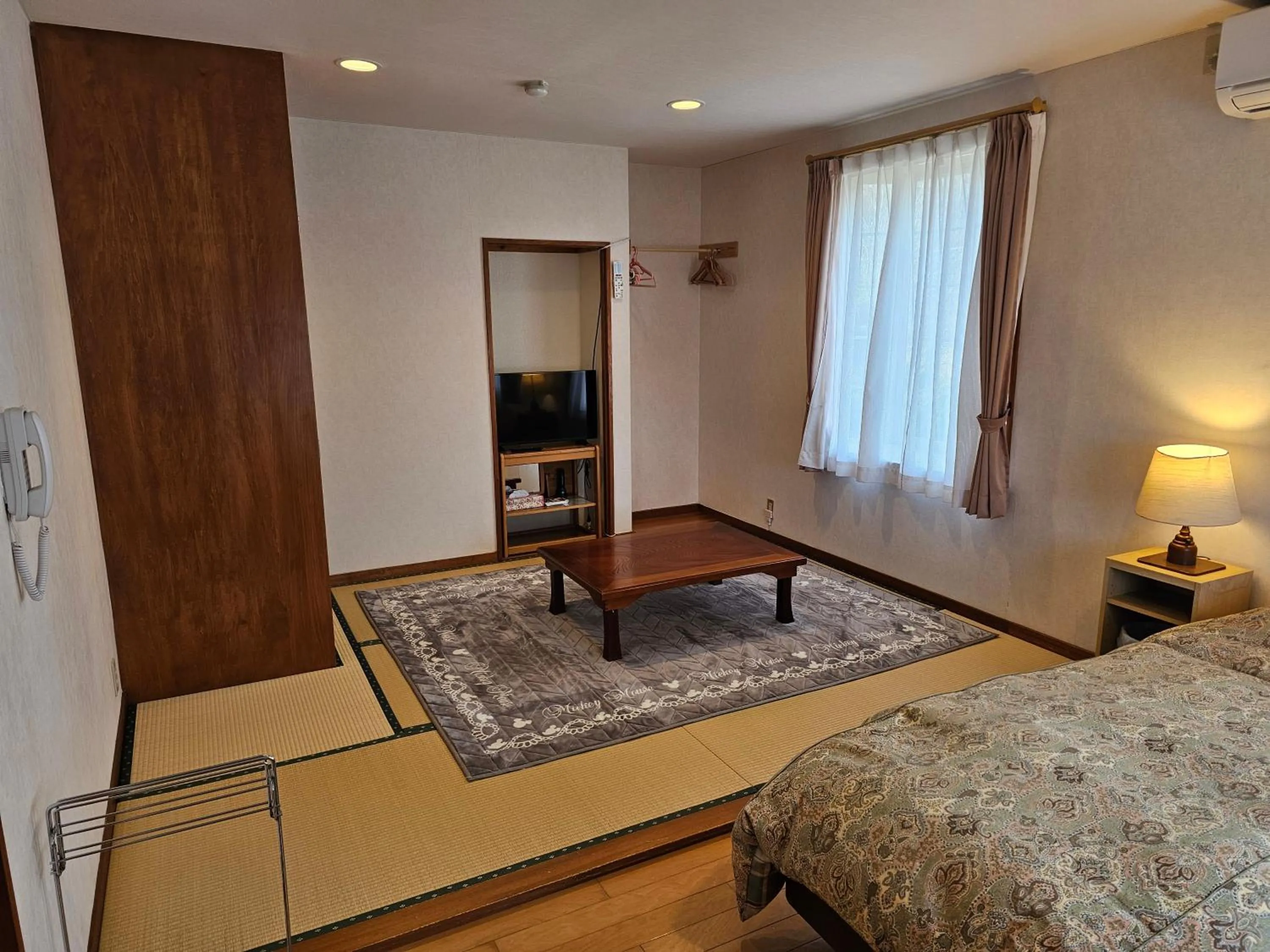 Bed in Pension Avenue