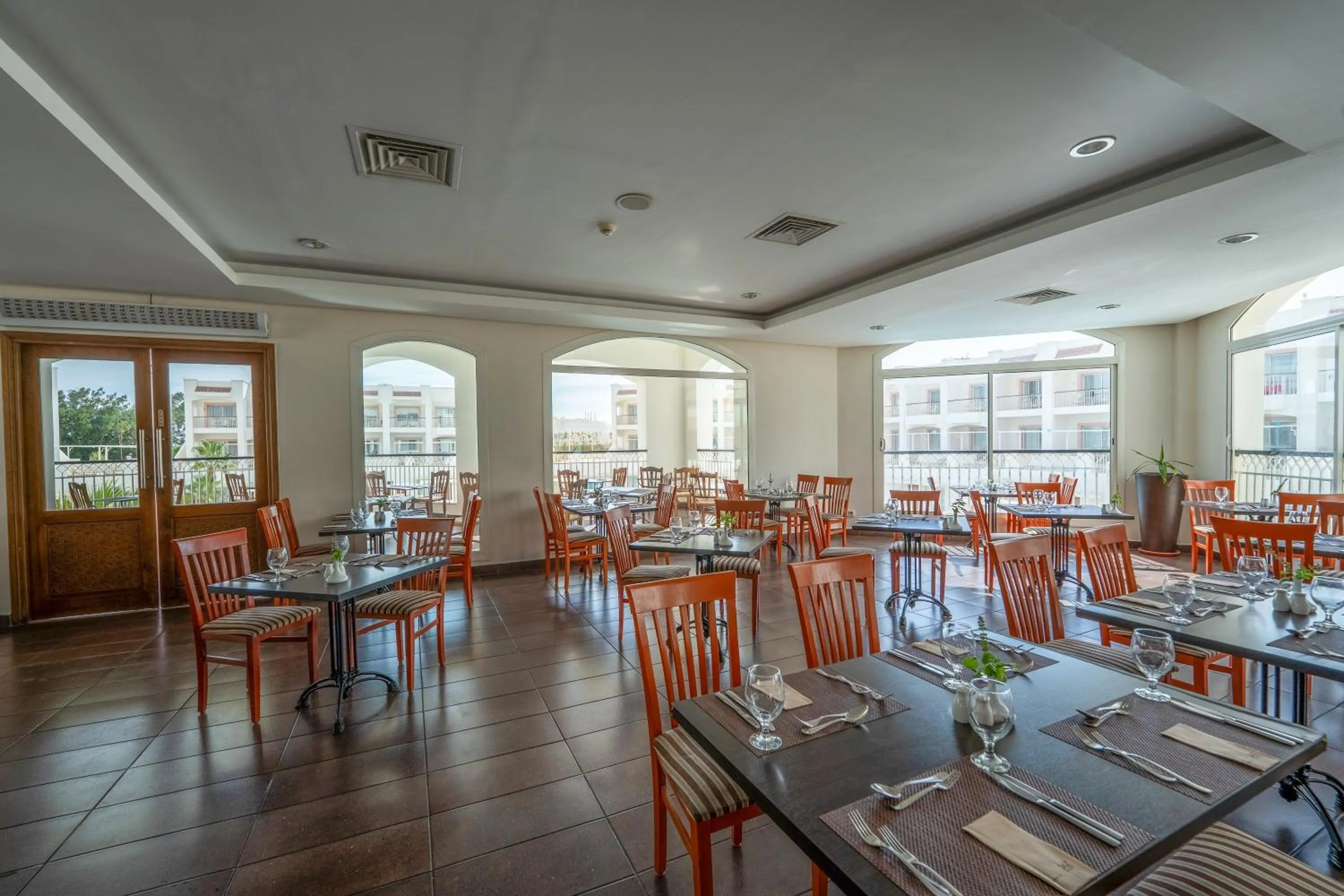 Restaurant/places to eat in JAZ Neo Sharks Bay