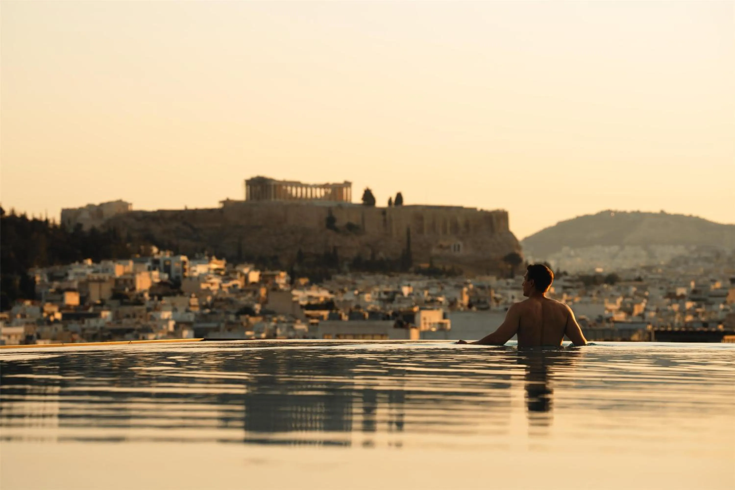 Swimming pool in Grand Hyatt Athens