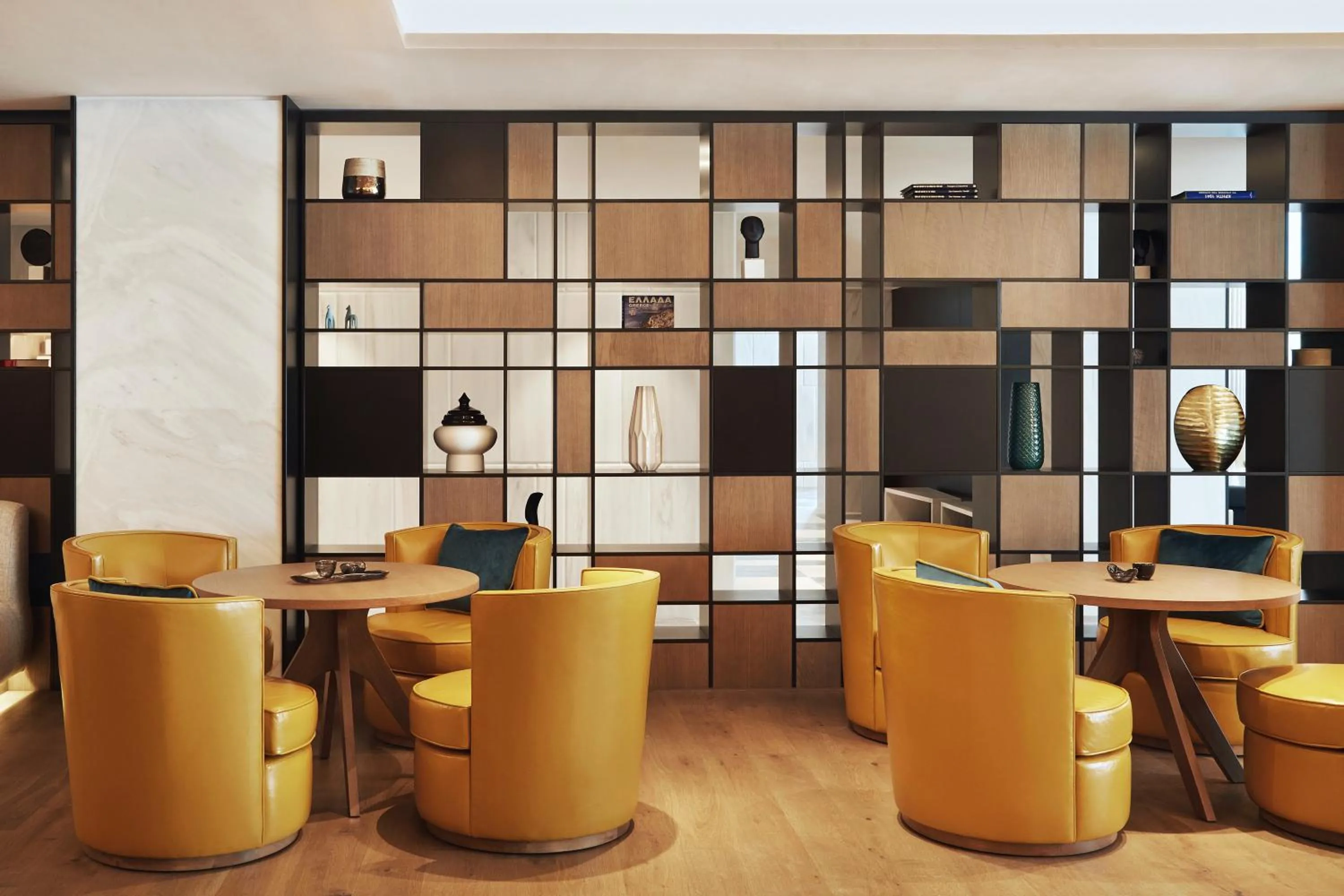 Lounge or bar in Grand Hyatt Athens