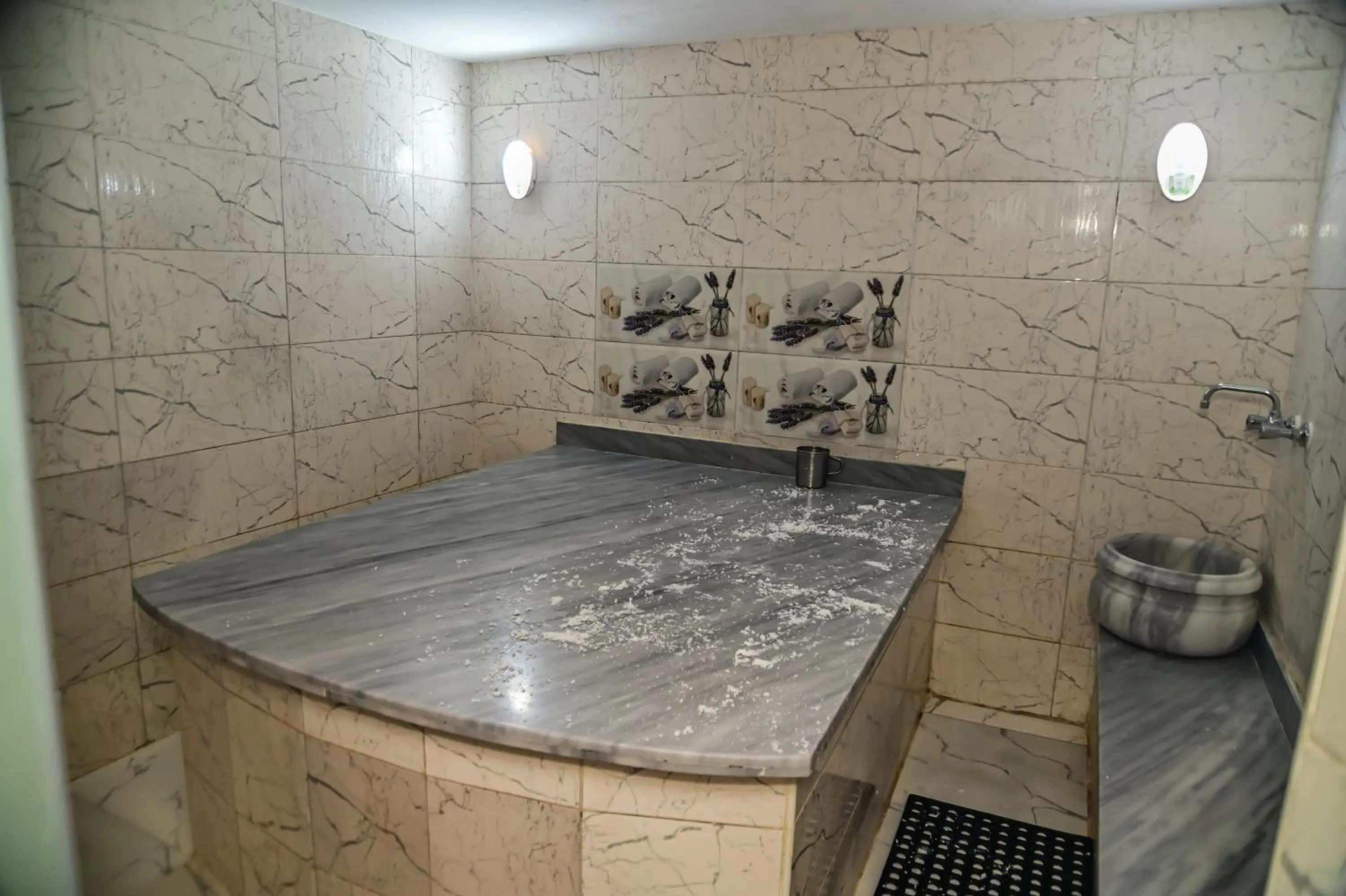 Hot Tub in Eagles Paradise Abu Soma Resort