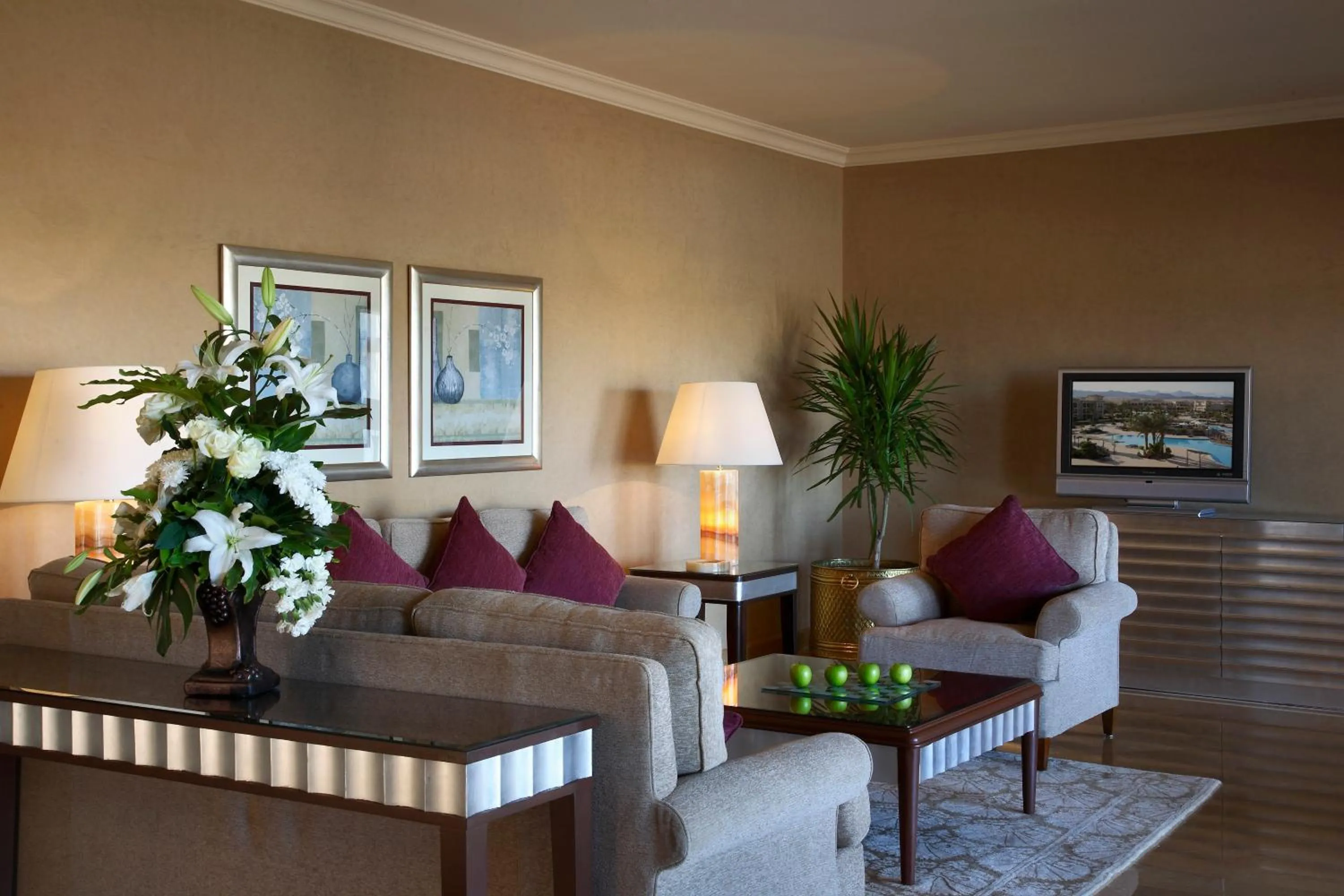 Living room in JAZ Mirabel Resort