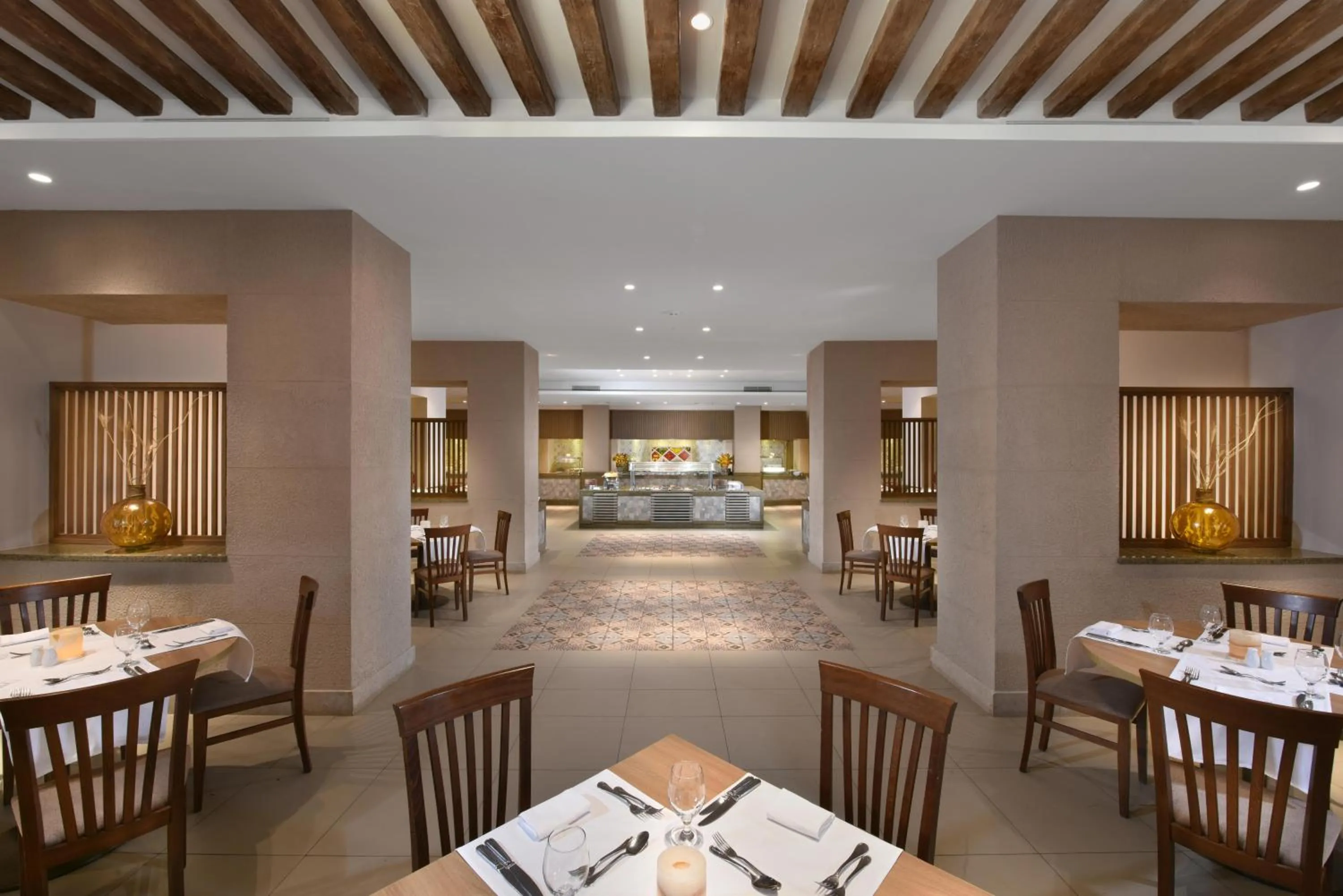 Restaurant/places to eat in JAZ Mirabel Resort