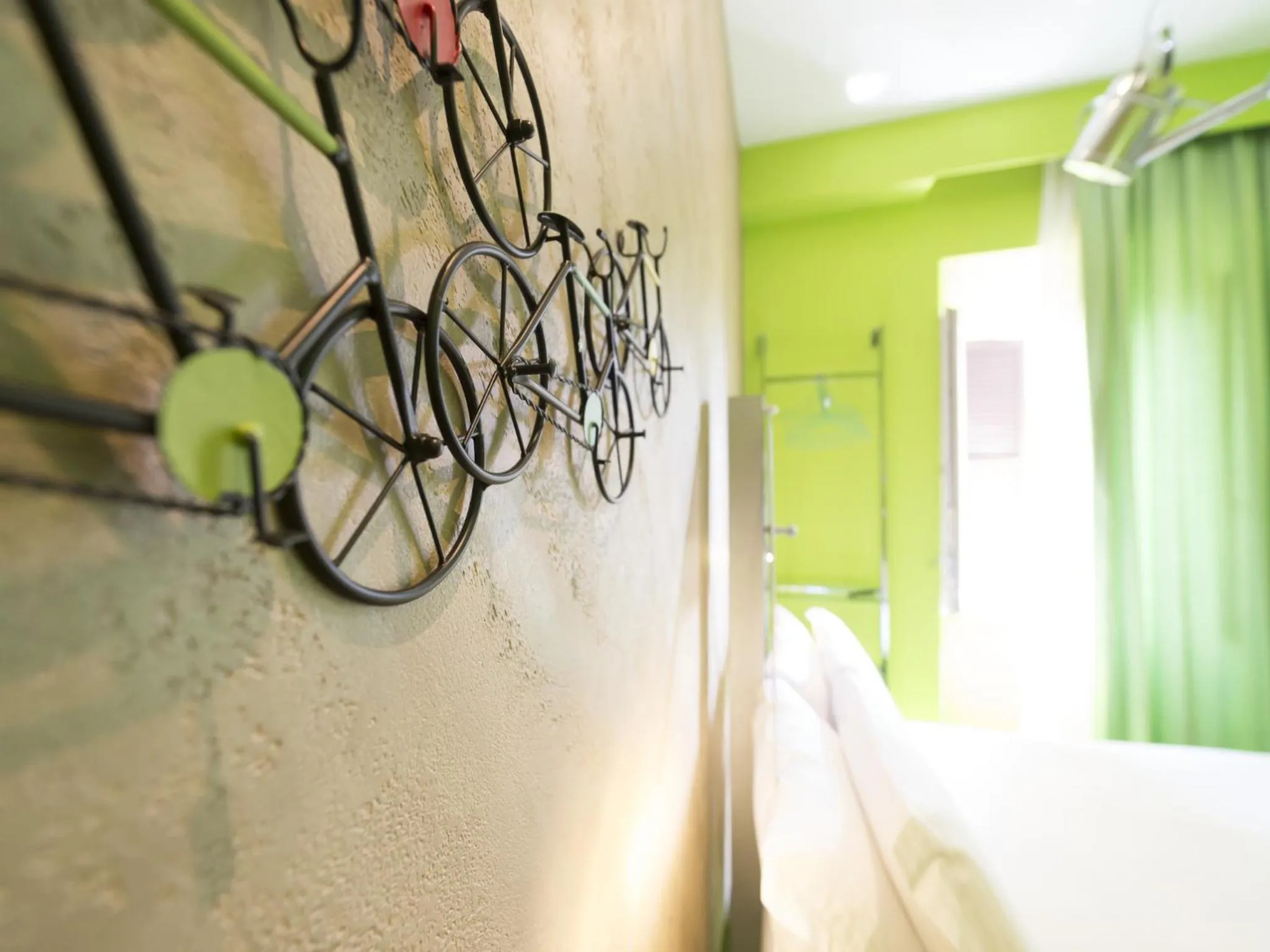 Photo of the whole room in iRooms Central Station