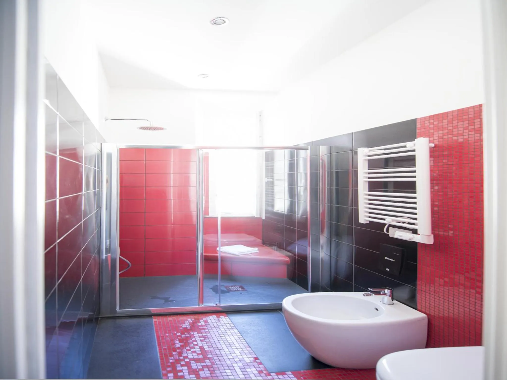 Photo of the whole room in iRooms Central Station