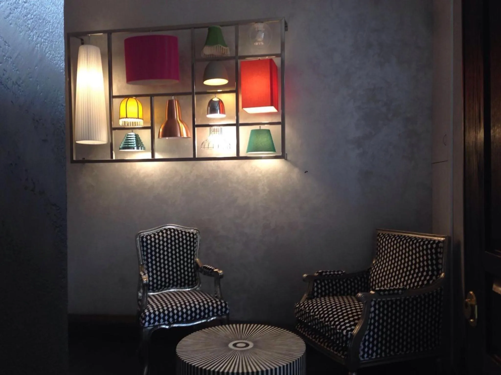 Photo of the whole room in iRooms Central Station