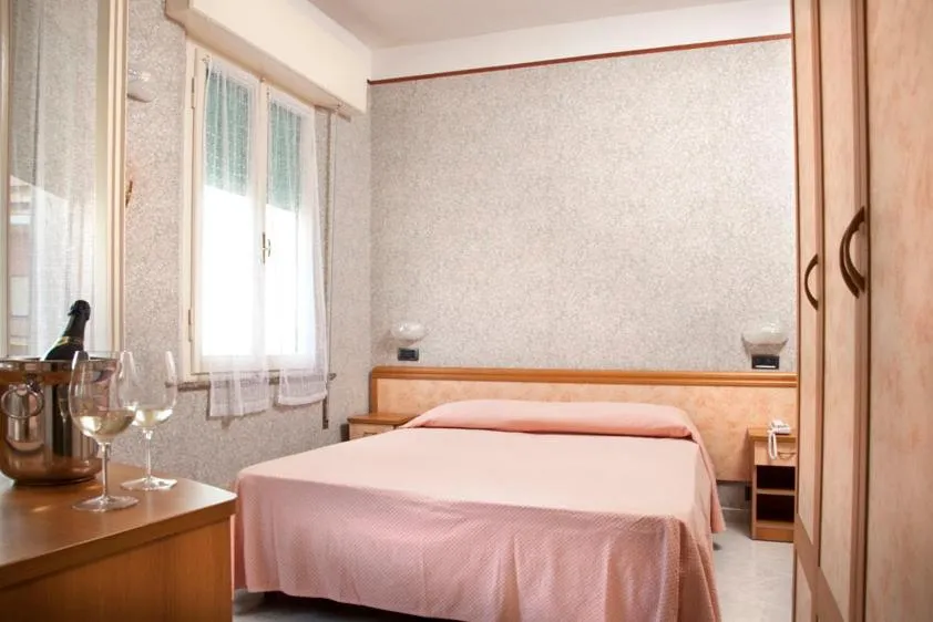 Bedroom, Bed in Hotel Villa Europa