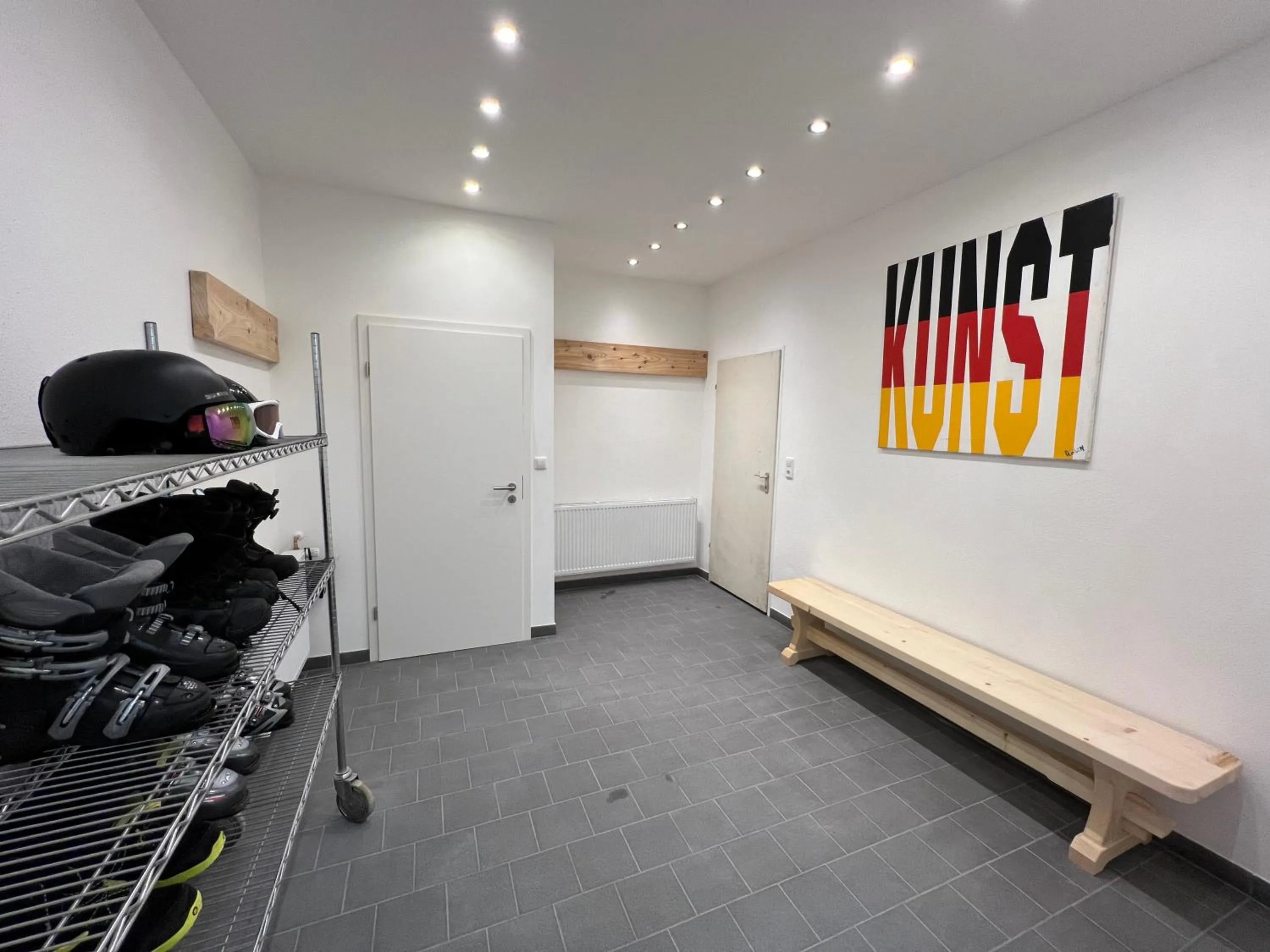 storage in Hardi's Hotel