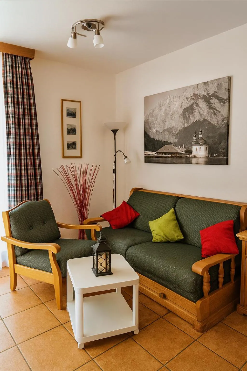 Living room in Hardi's Hotel