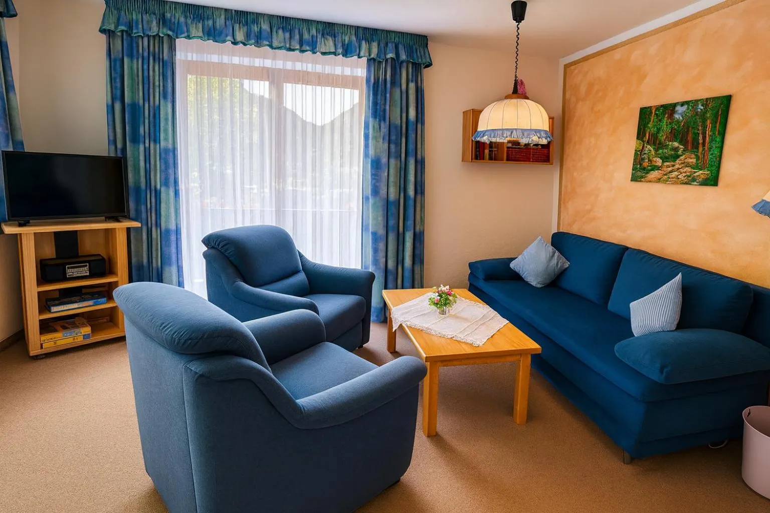 Living room in Hardi's Hotel