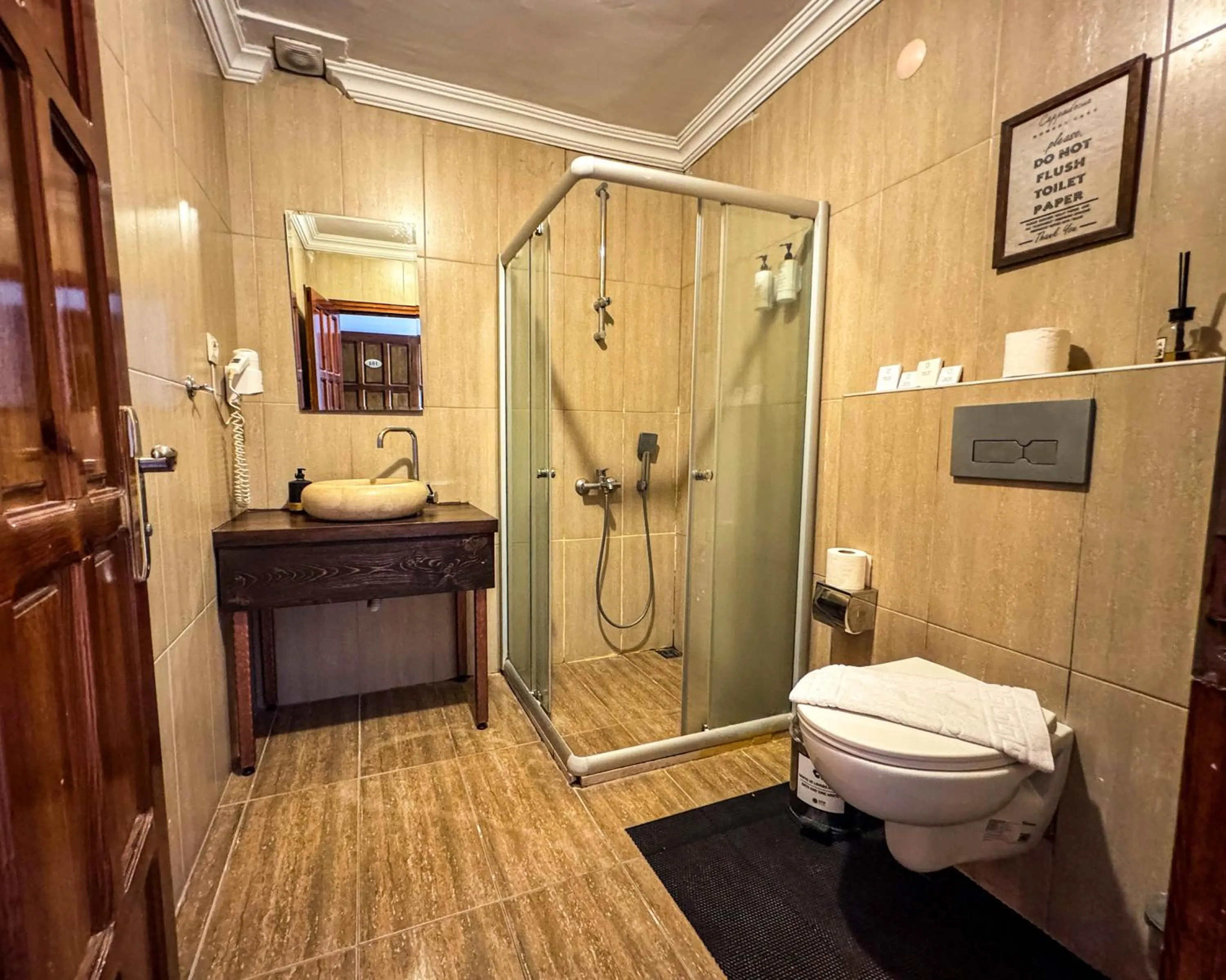 Nomads Cave Hotel & Rooftop