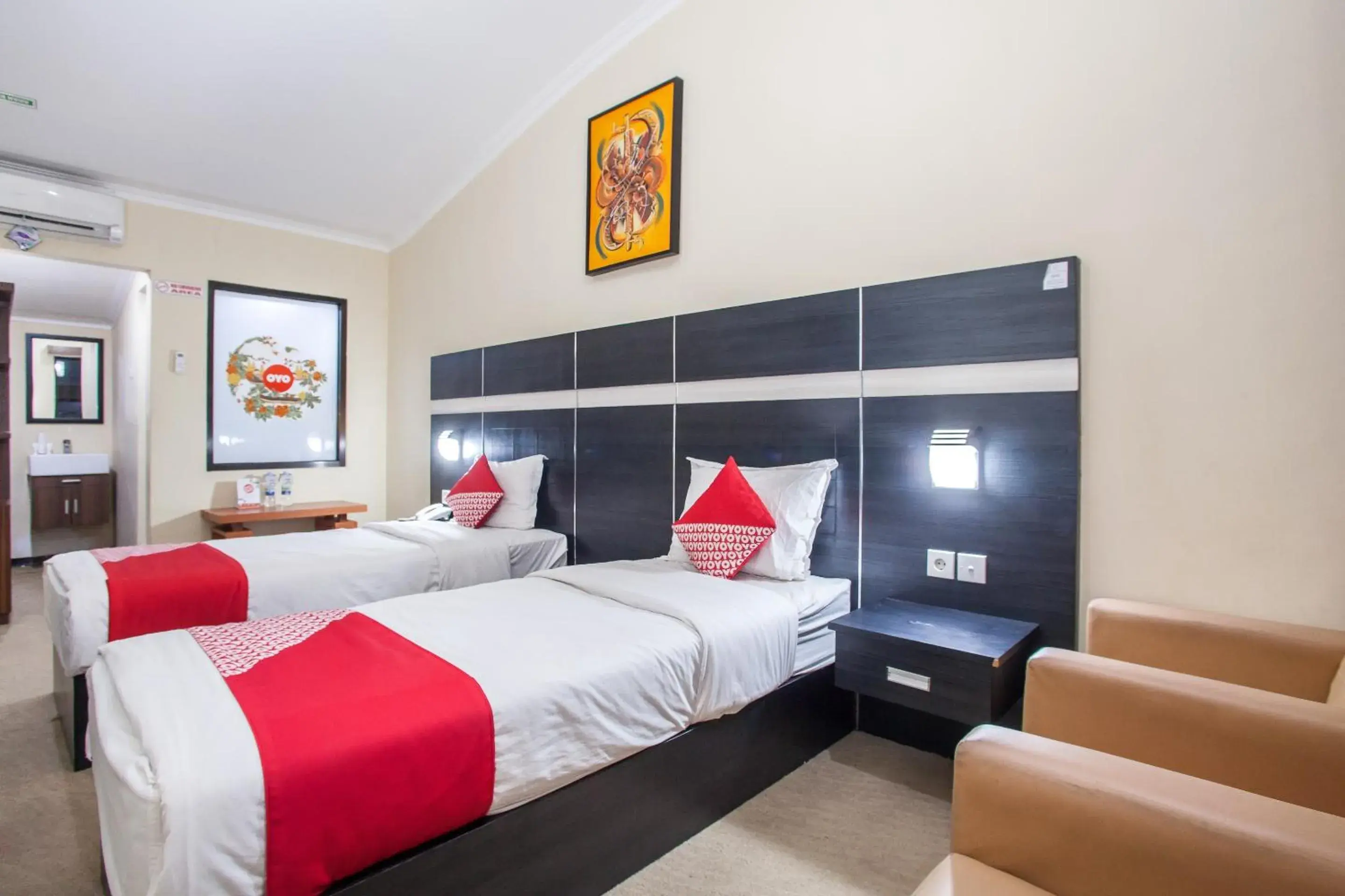 Superior Twin Room in Capital O 887 Green Hill Hotel And Convention Center Superior Twin Room in Capital O 887 Green Hill Hotel And Convention Center