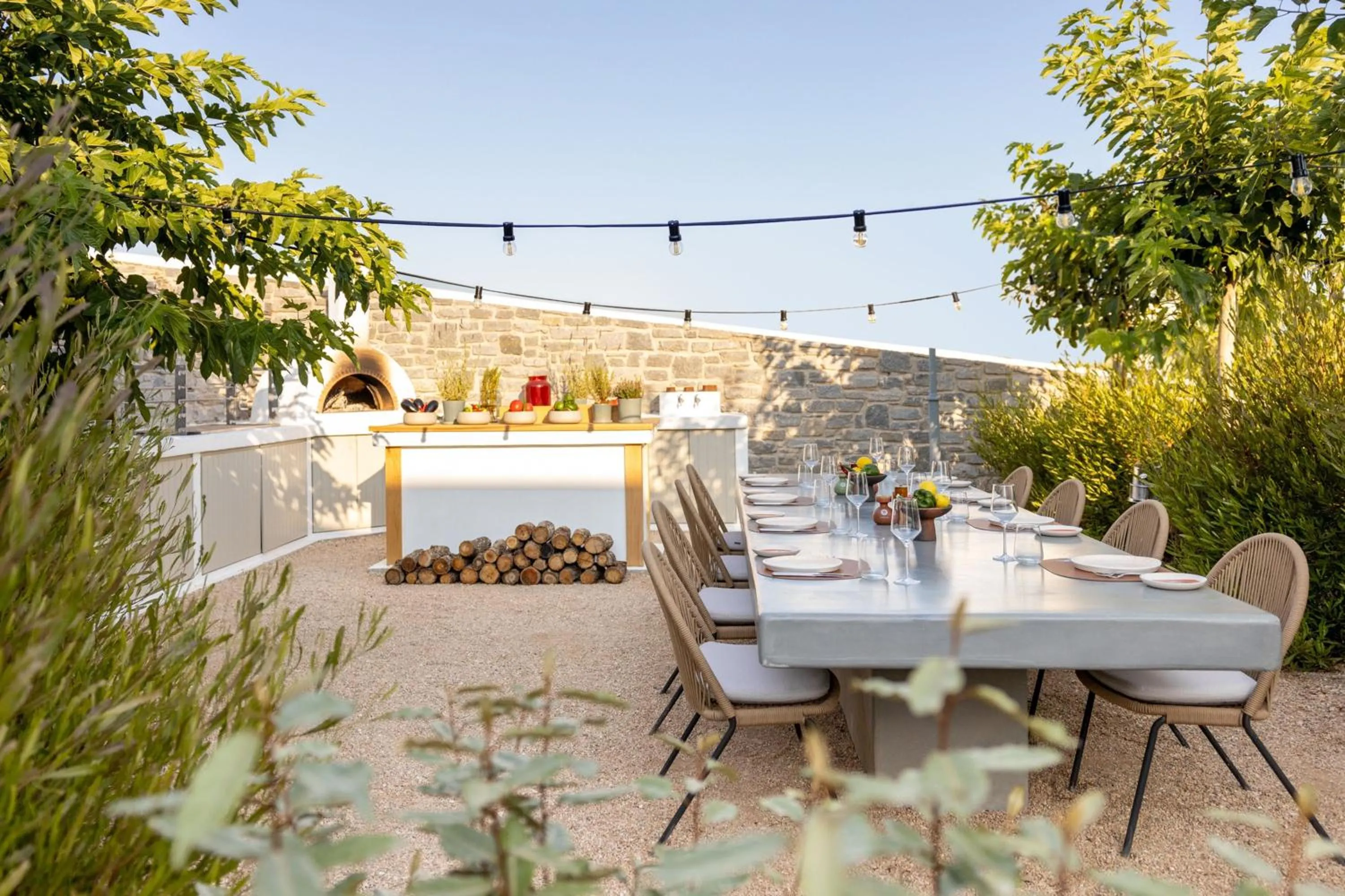 Restaurant/places to eat in Cosme, a Luxury Collection Resort, Paros