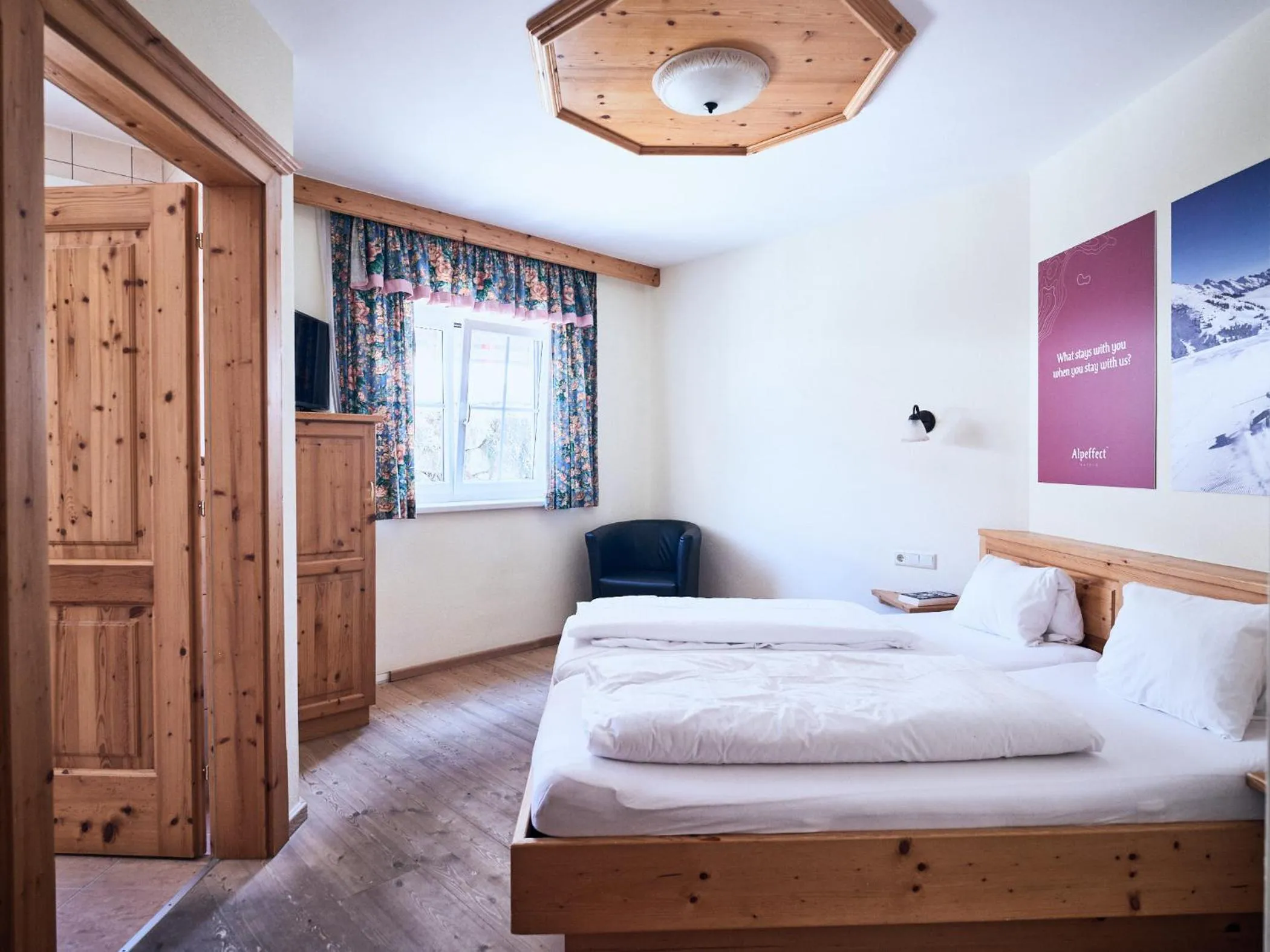 Bedroom, Bed in Hotel Kirchboden by Alpeffect Hotels