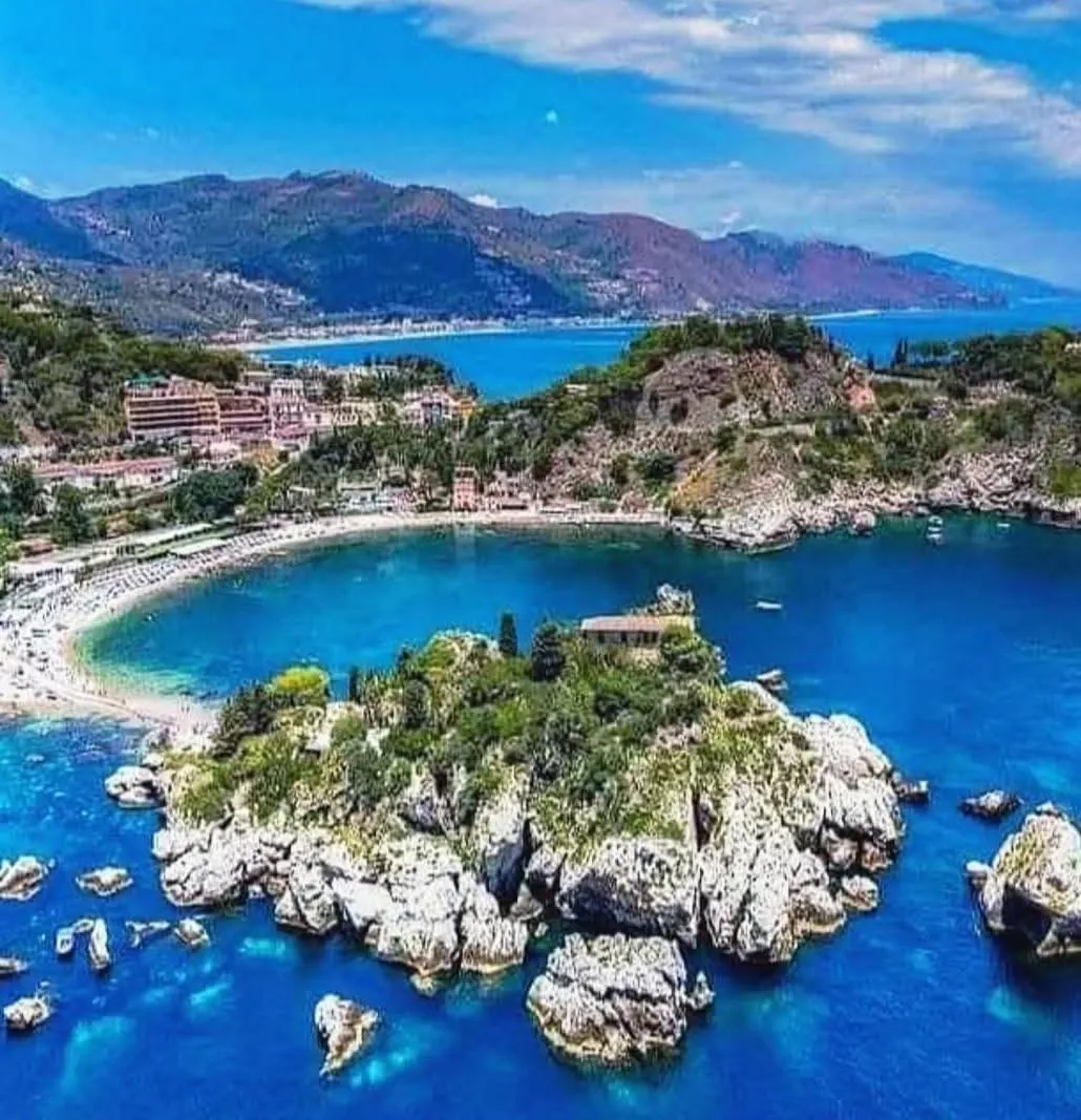 Nearby landmark in Villa Daphne