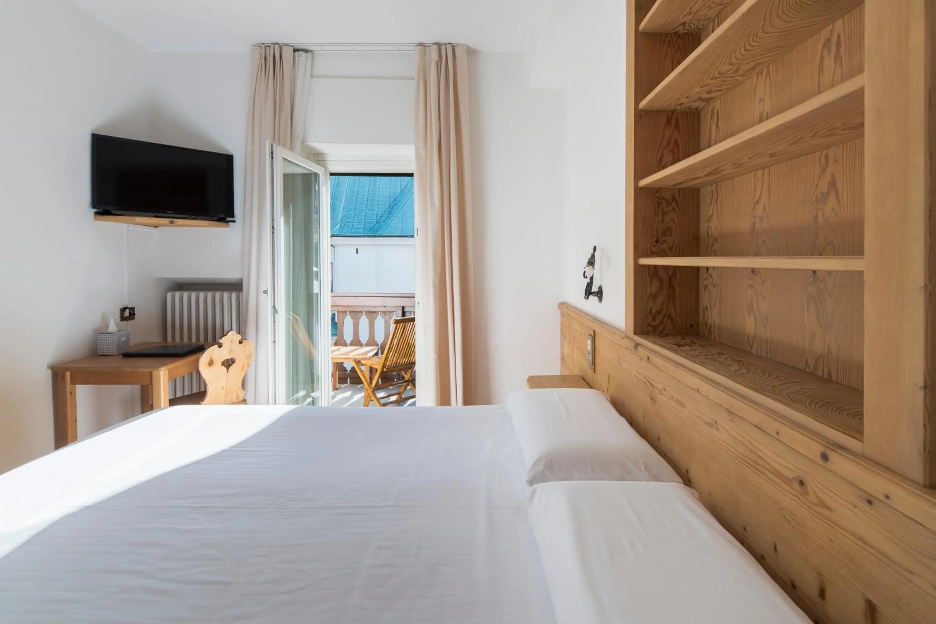 Bedroom, Bed in Hotel Montana