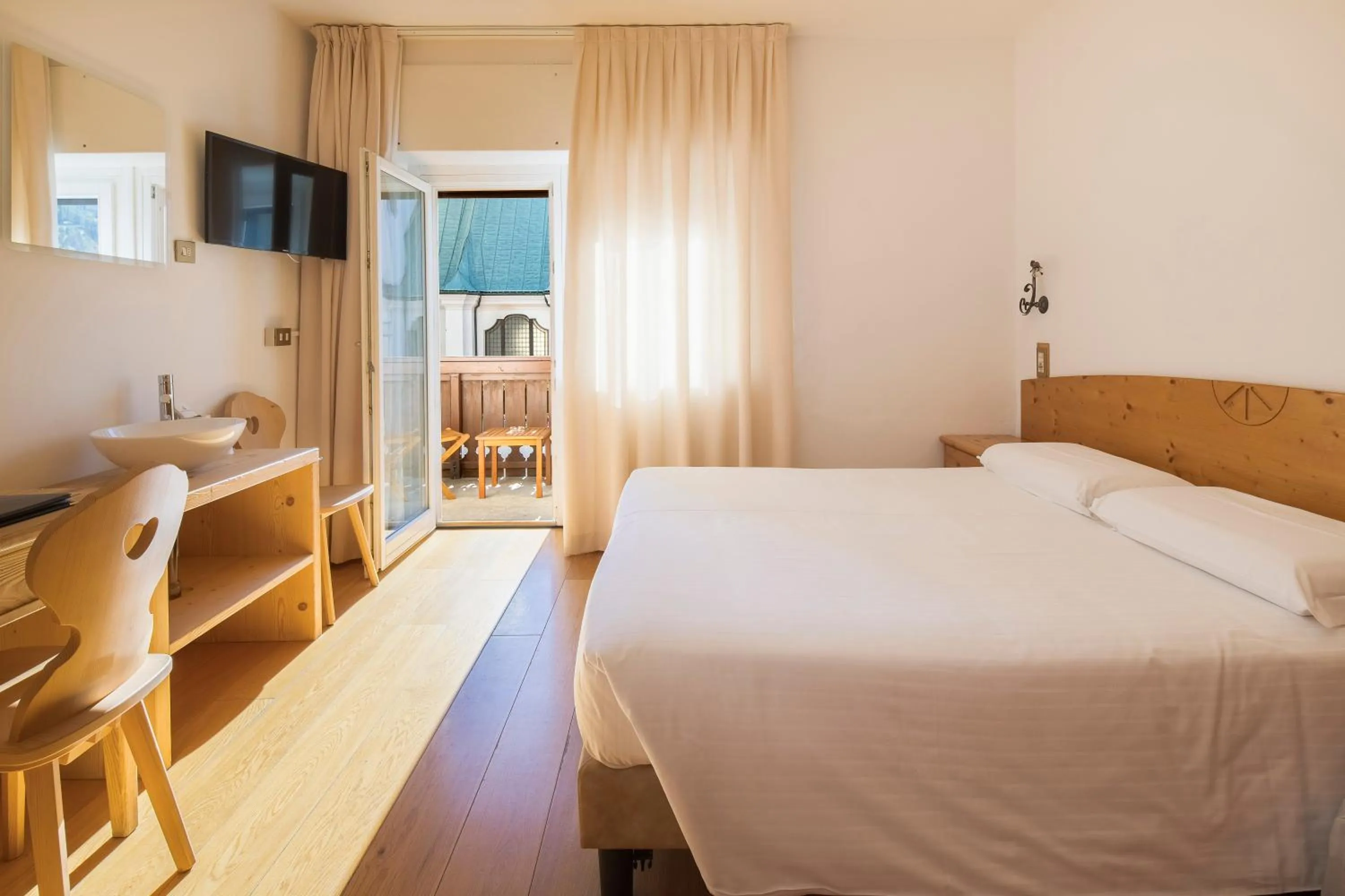 Bedroom, Bed in Hotel Montana