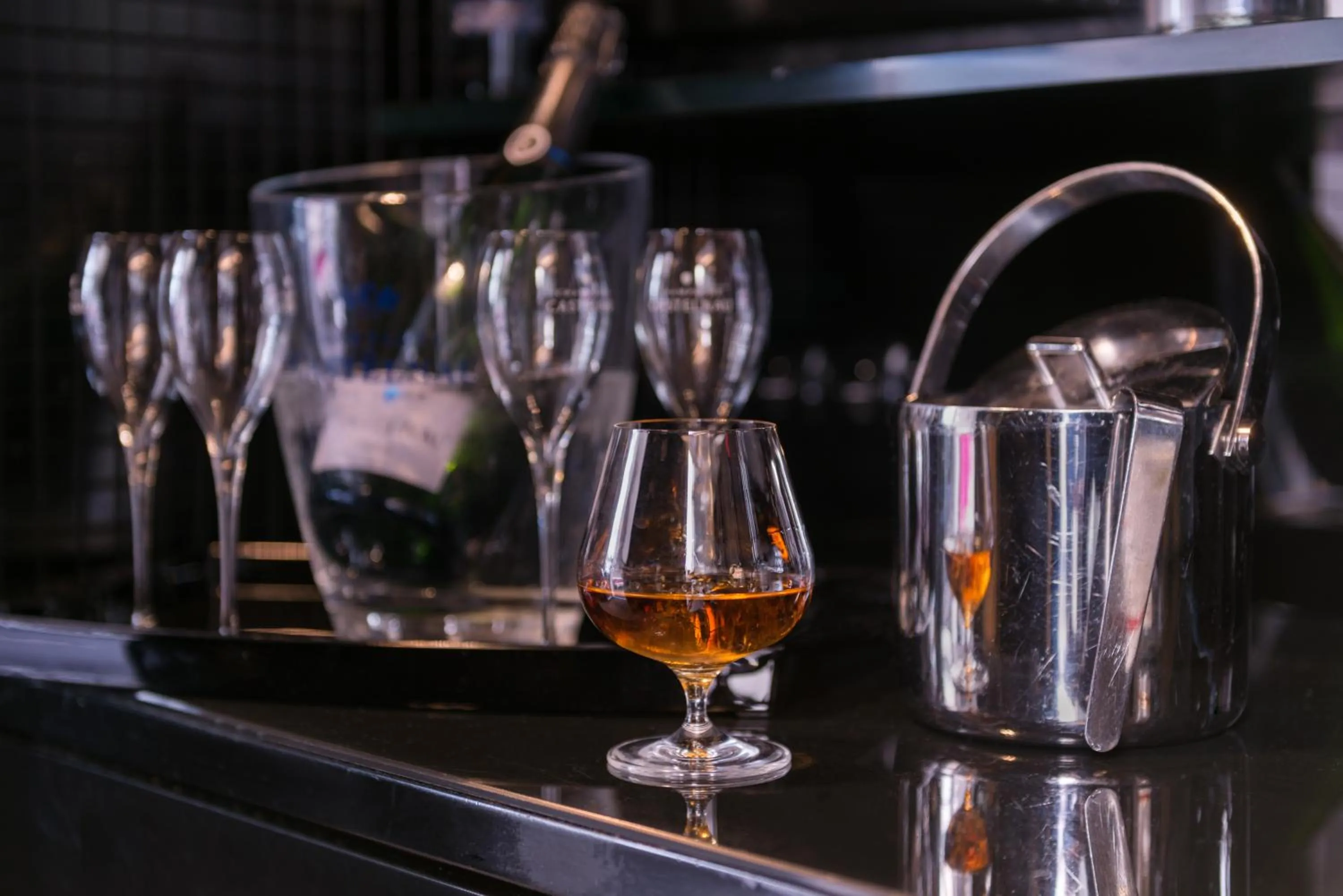 Drinks in Les Jardins De La Villa