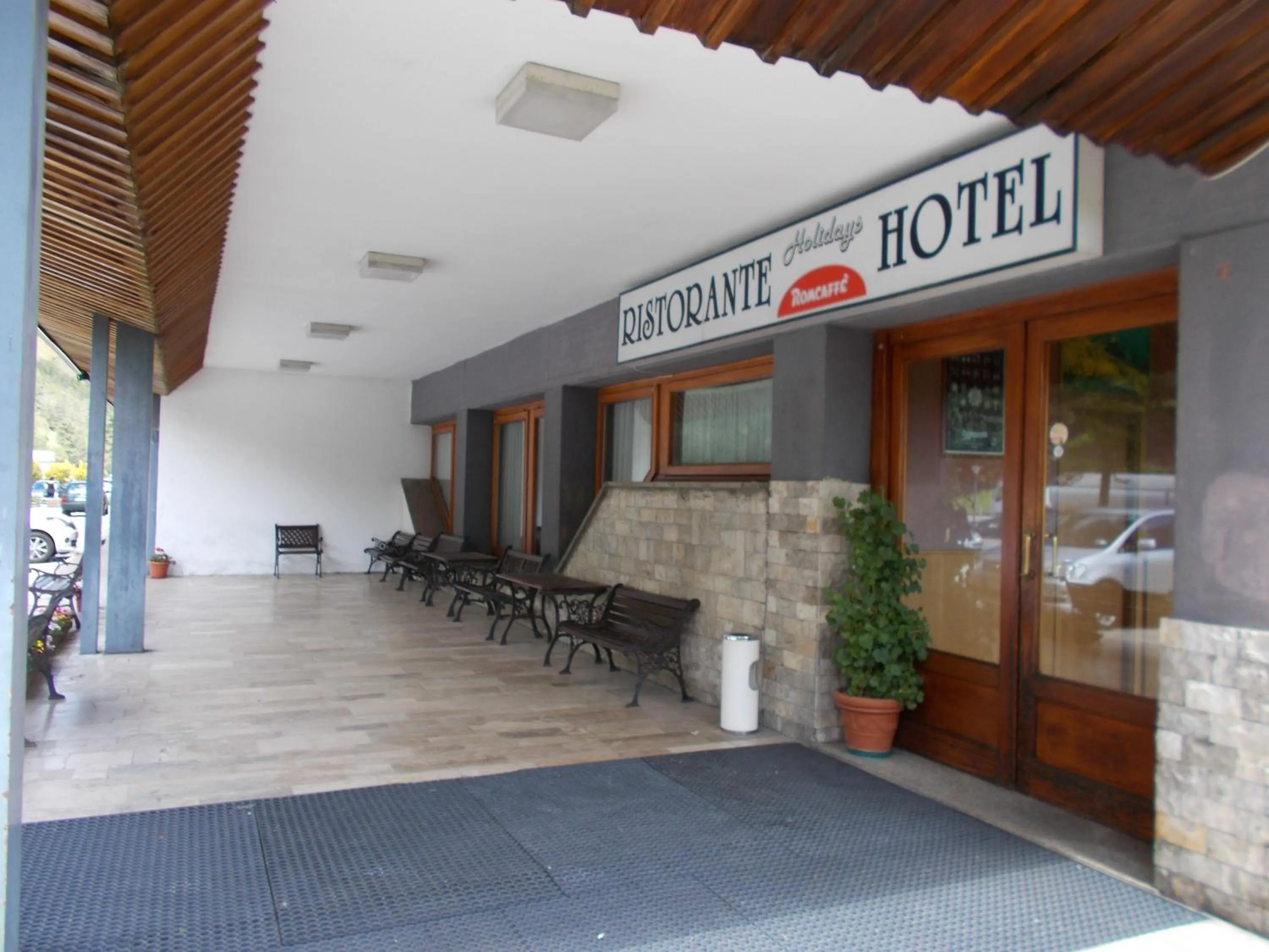 Facade/entrance in Hotel Holidays