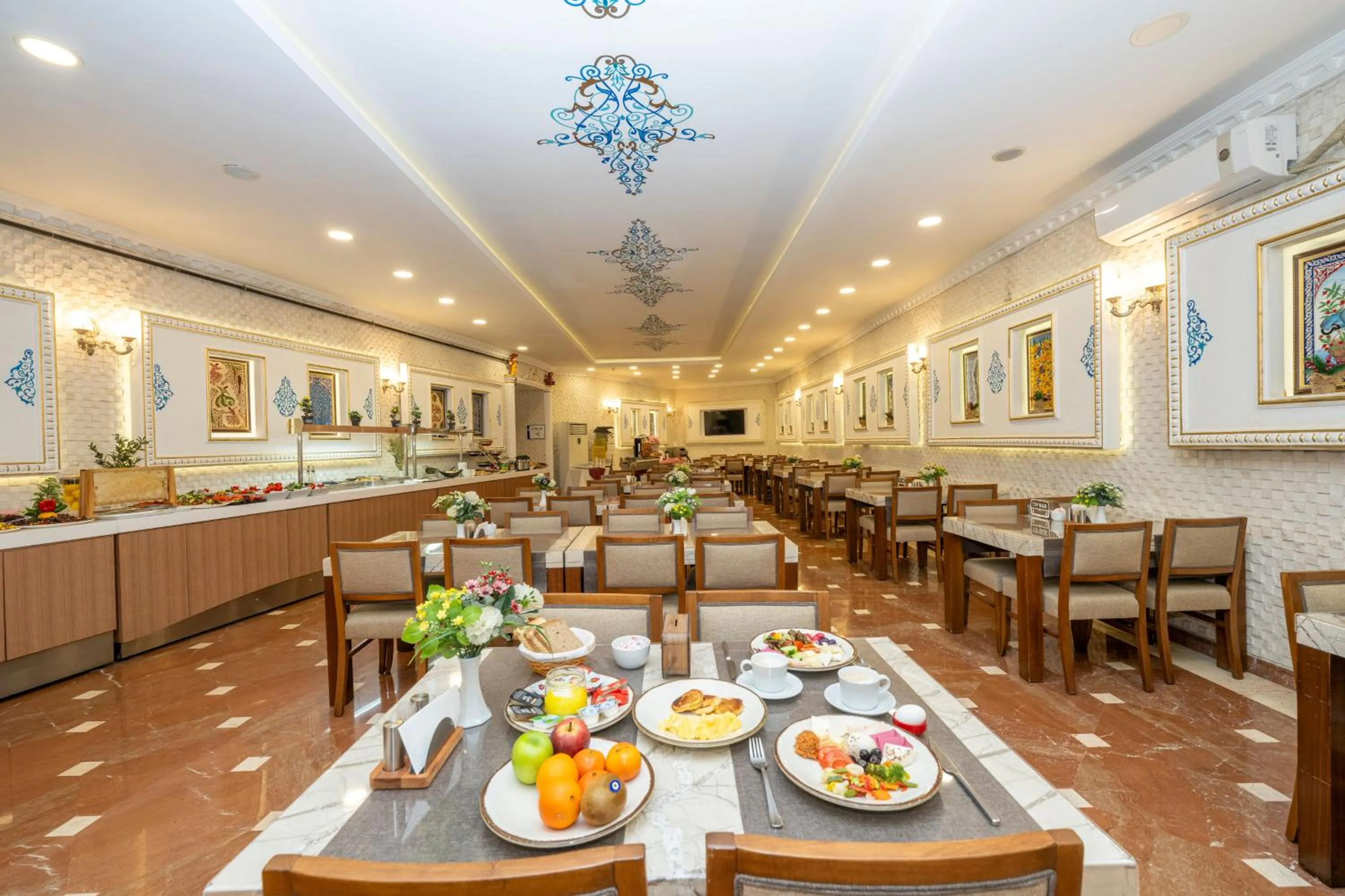Restaurant/places to eat in The Byzantium Suites Hotel & Spa