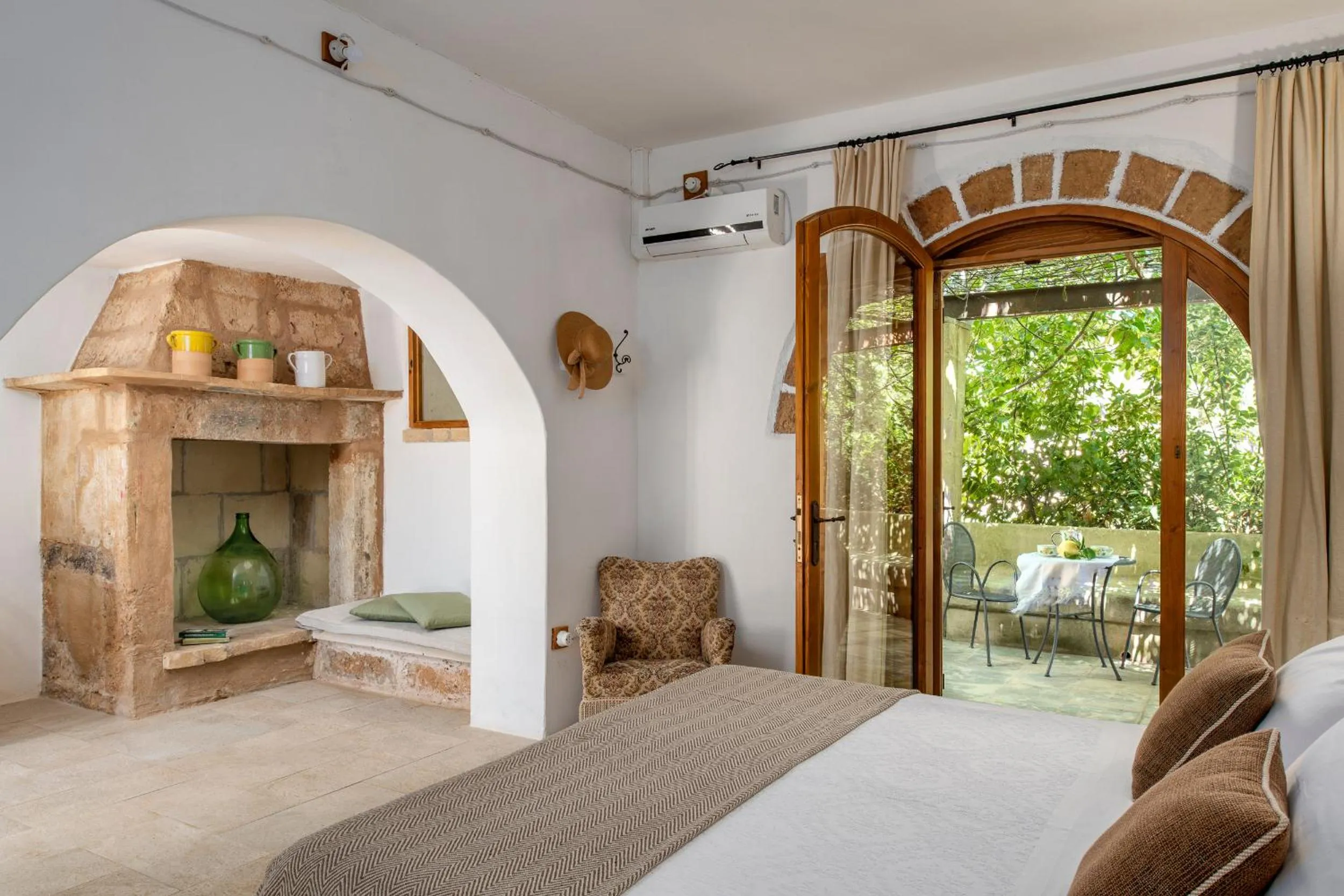 Bed in Masseria Caretti Grande