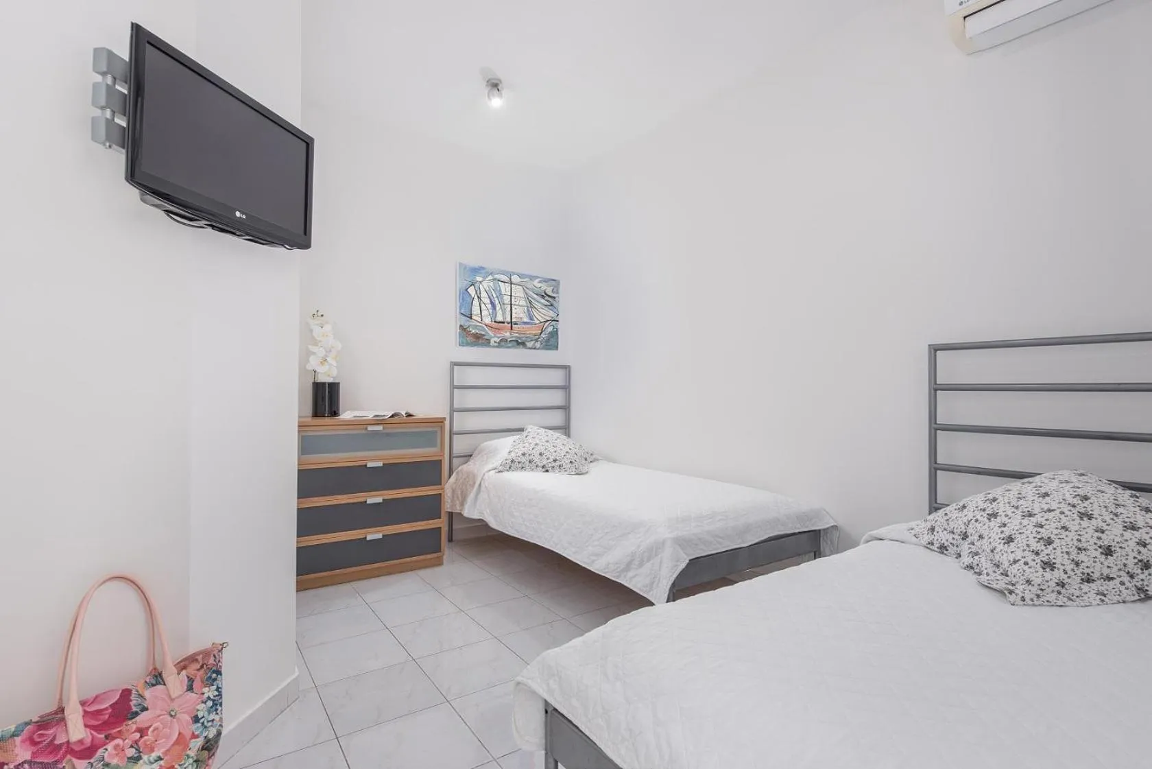 Bedroom, Bed in Adrina Beach Hotel