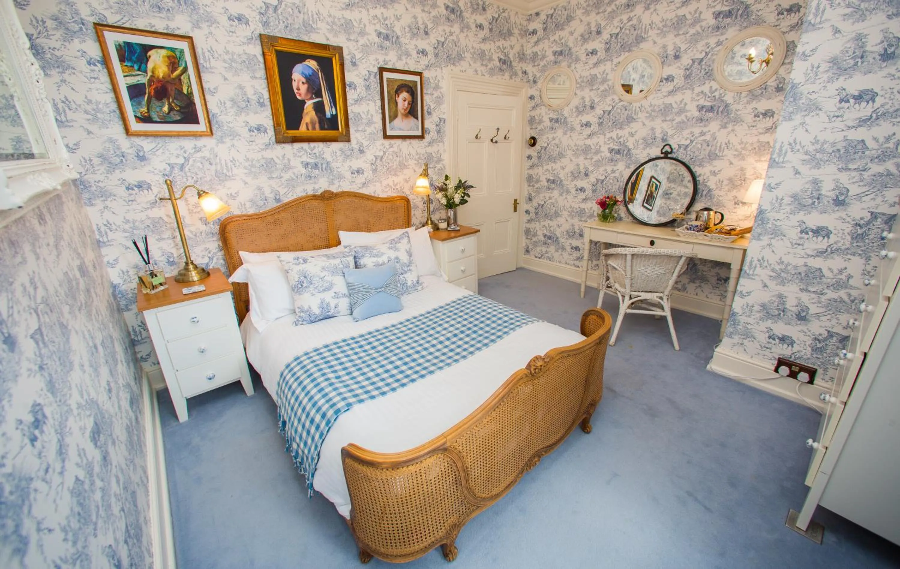 Bedroom, Bed in James' Place at Brynawel