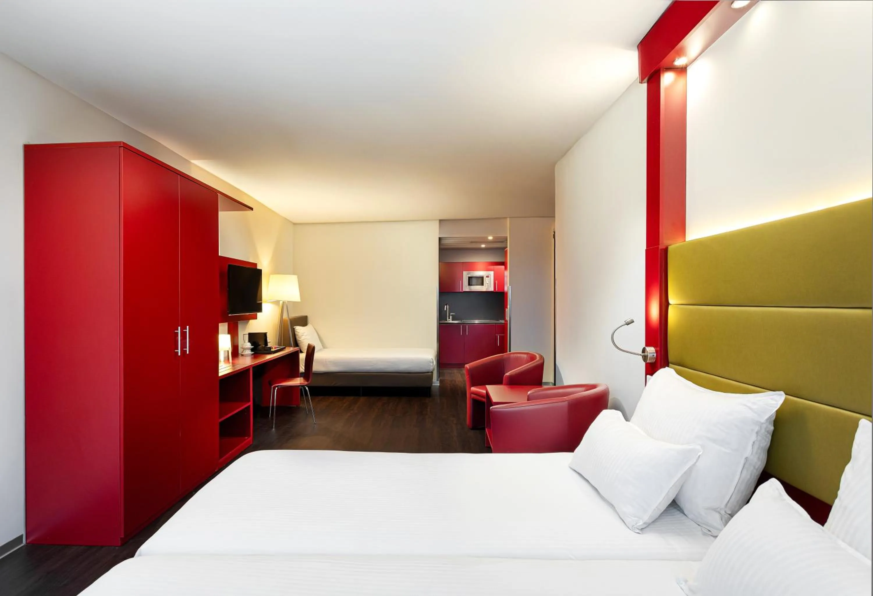 Bedroom, Bed in Amedia Amsterdam Airport Schiphol, Trademark Collection by Wyndham