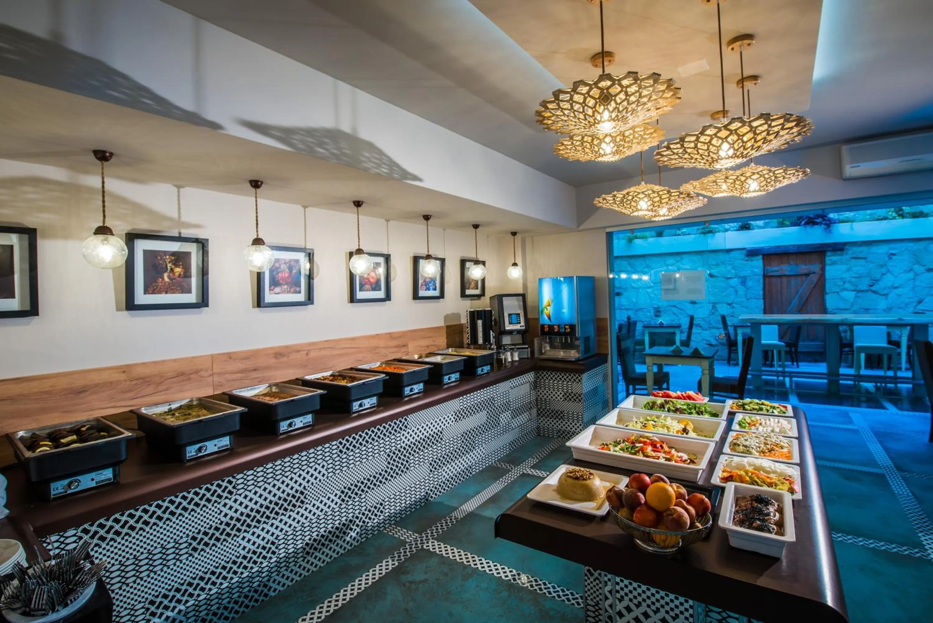 Restaurant/places to eat in Anesis Blue Boutique Hotel