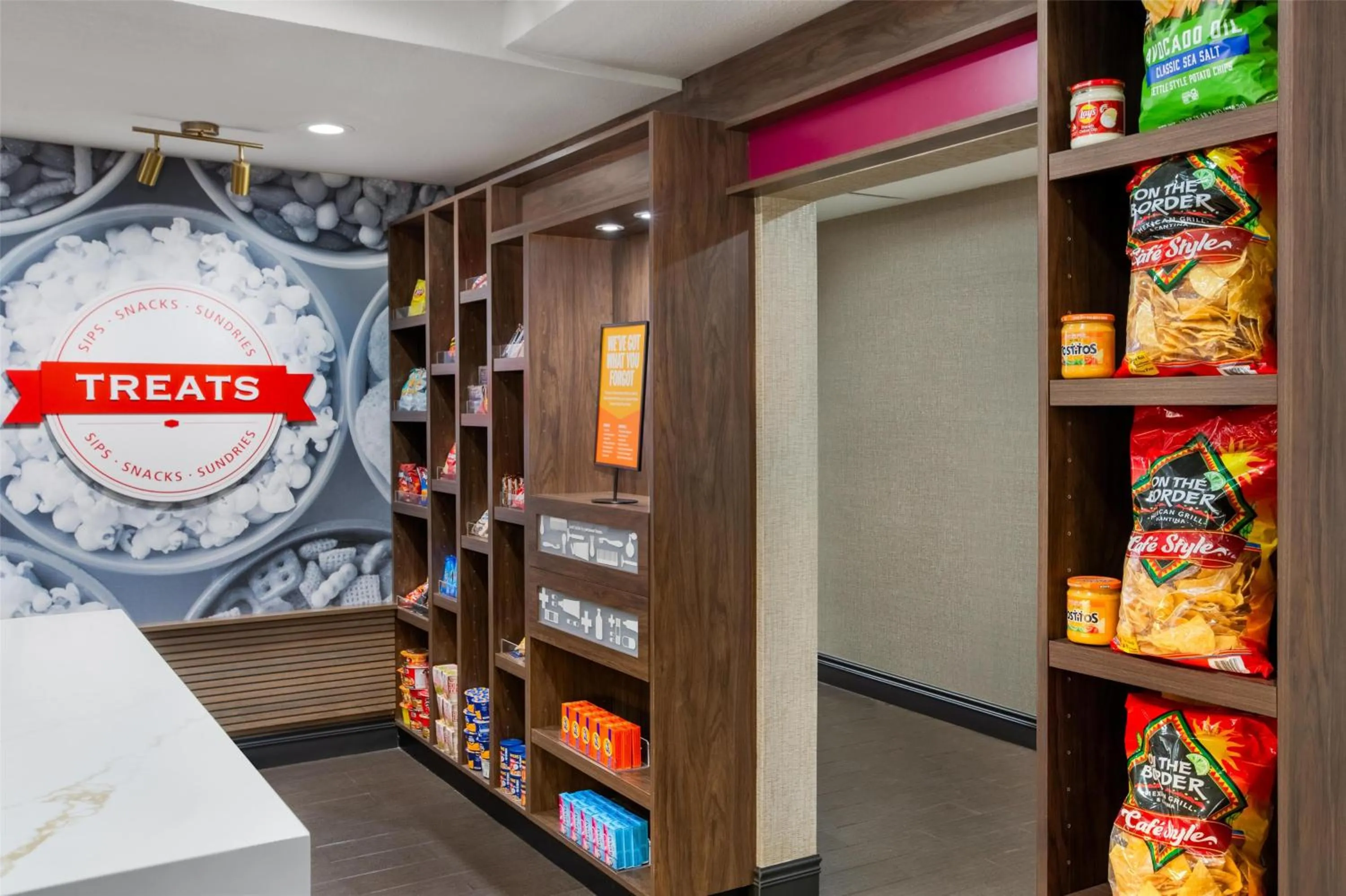 Restaurant/places to eat in Hampton Inn & Suites Dallas-Arlington North-Entertainment District