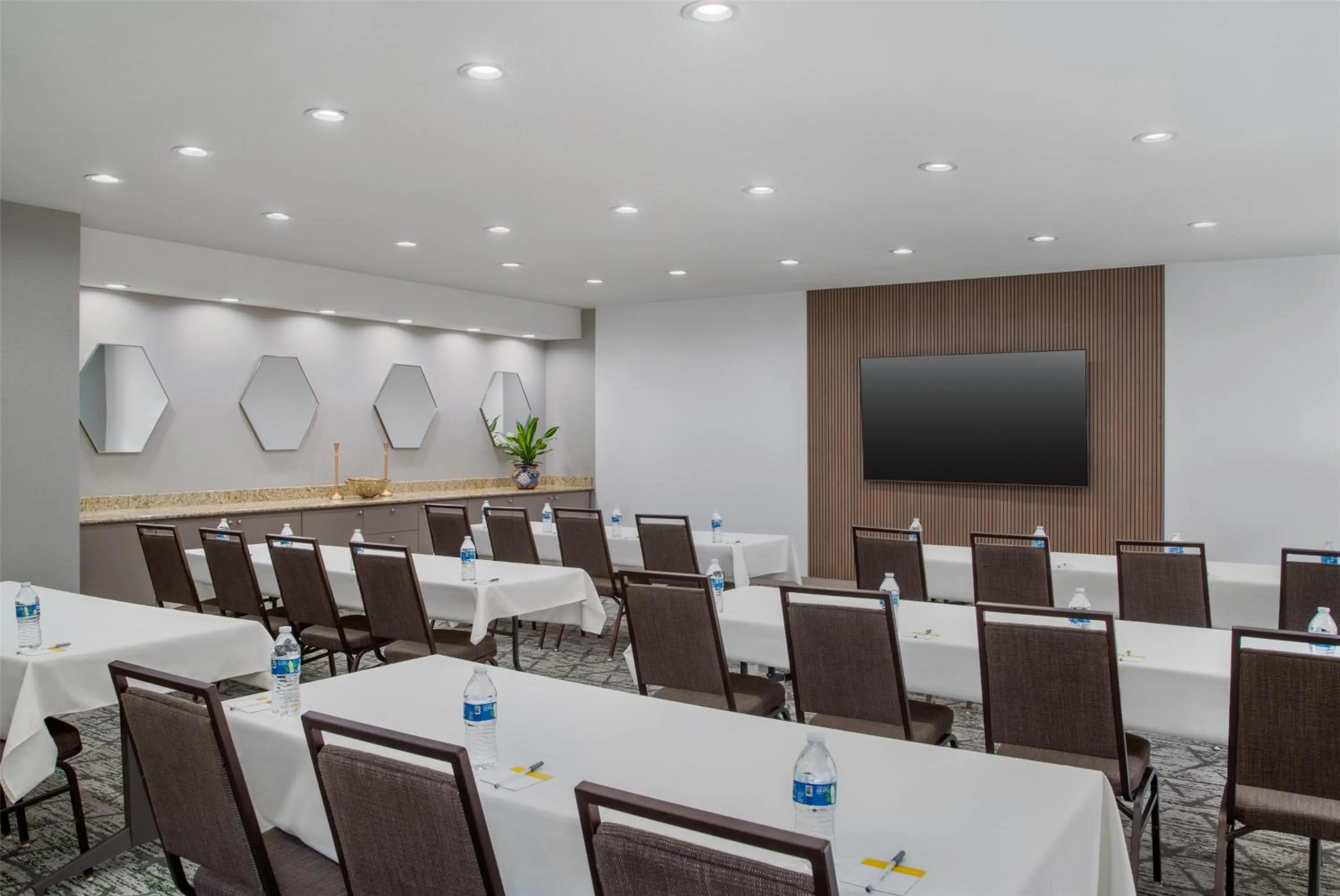 Meeting/conference room in Hampton Inn & Suites Dallas-Arlington North-Entertainment District