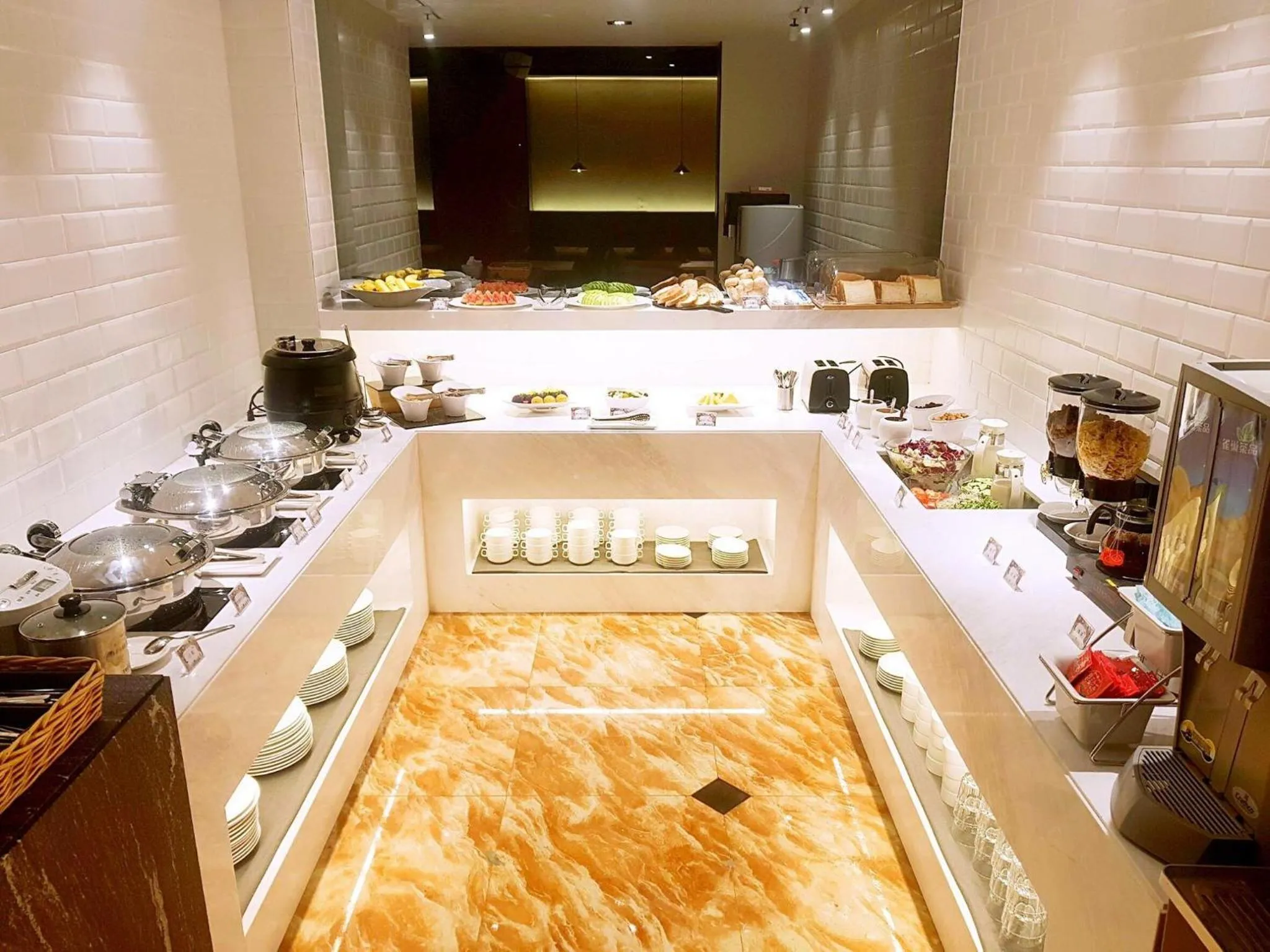 Food and drinks, Bed in Hub Hotel Zhongli