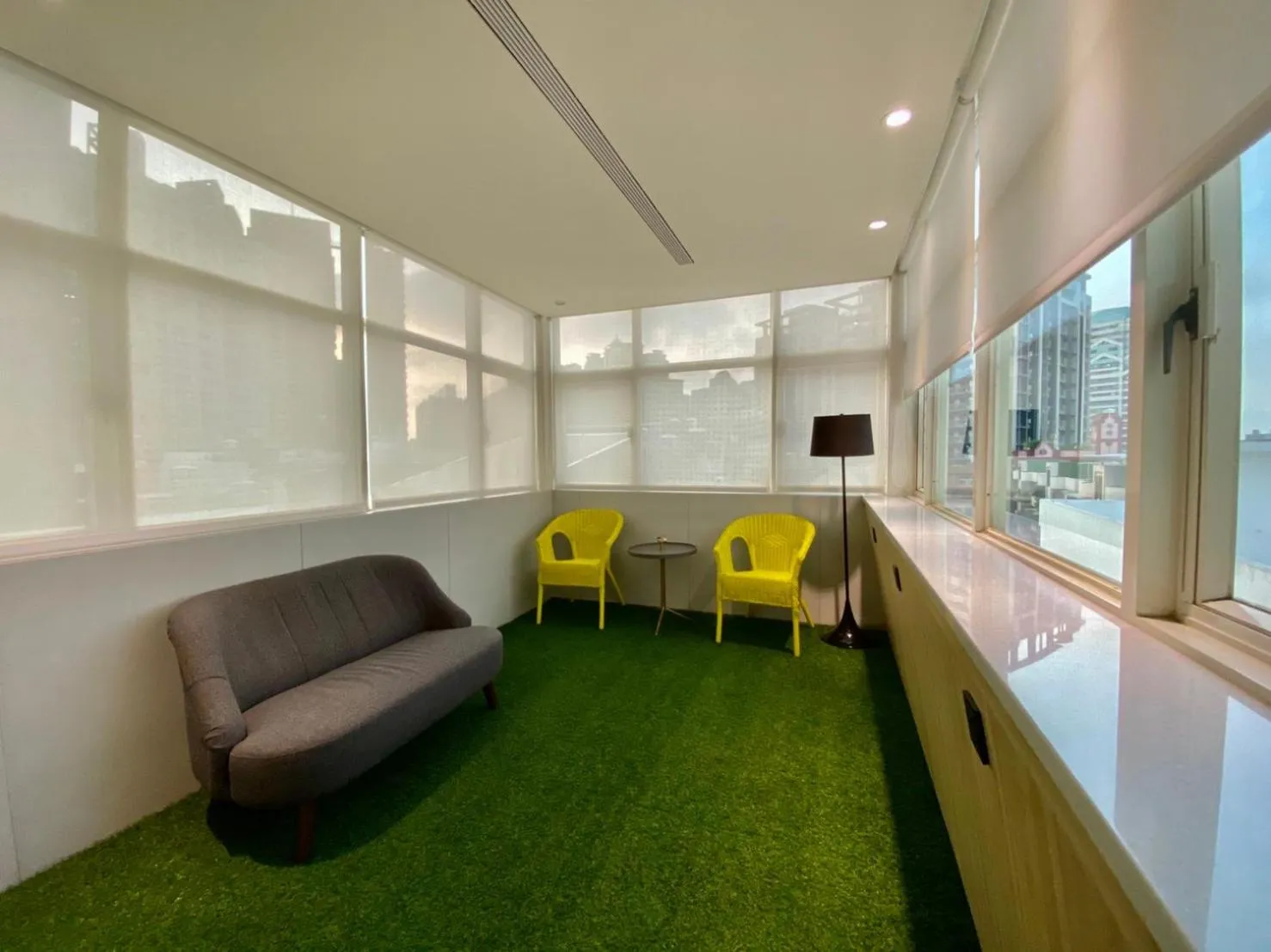 Seating area in Hub Hotel Zhongli